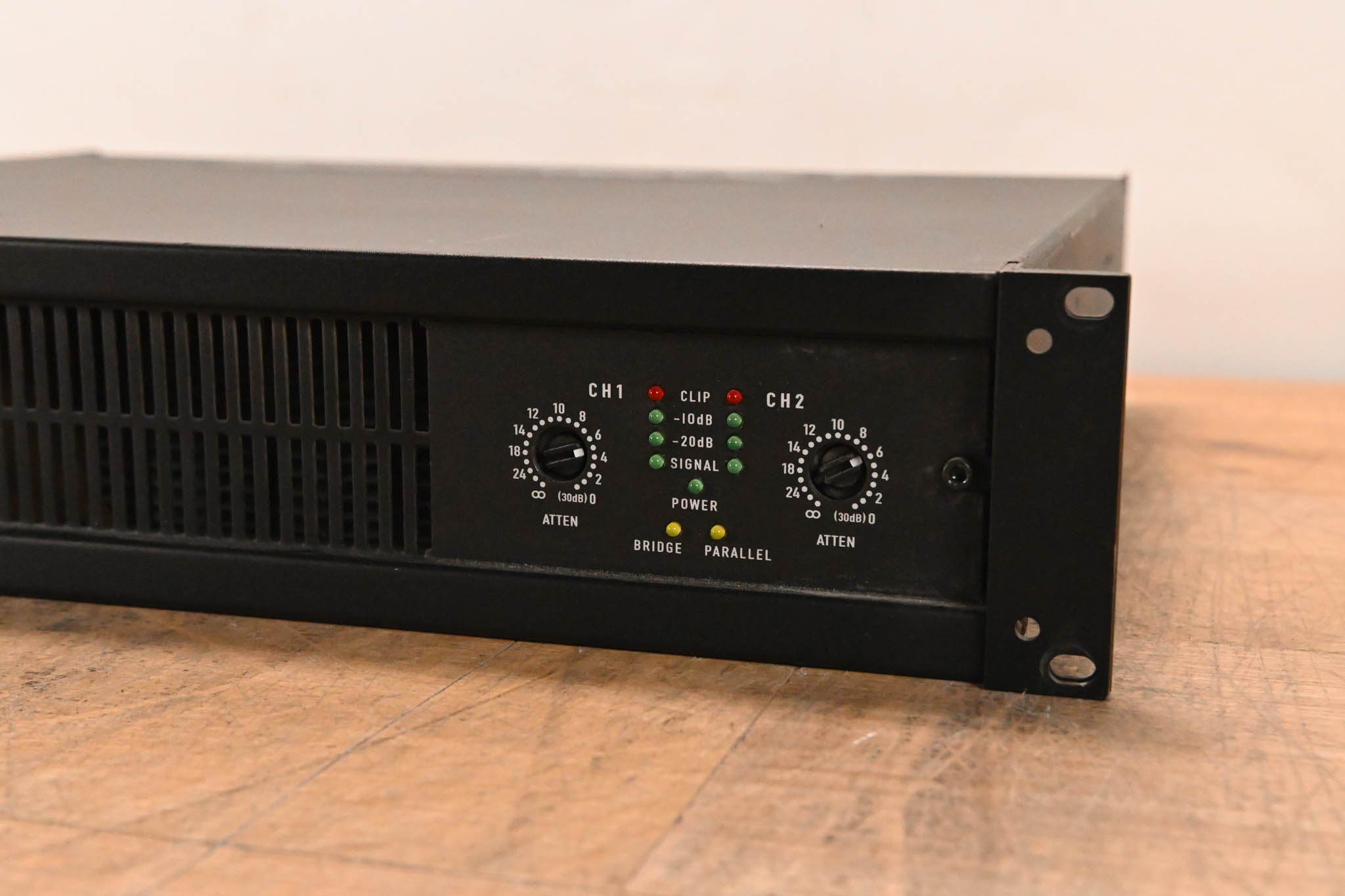 QSC CX302 2-Channel Power Amplifier