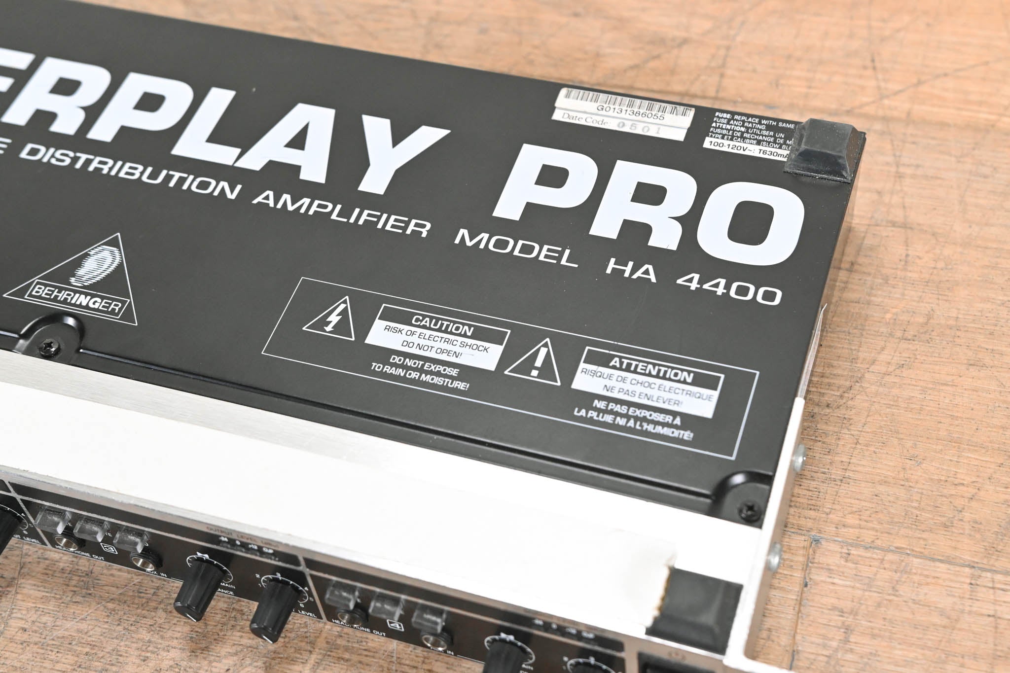 Behringer Powerplay Pro HA4400 4-CH Headphone Distribution Amplifier