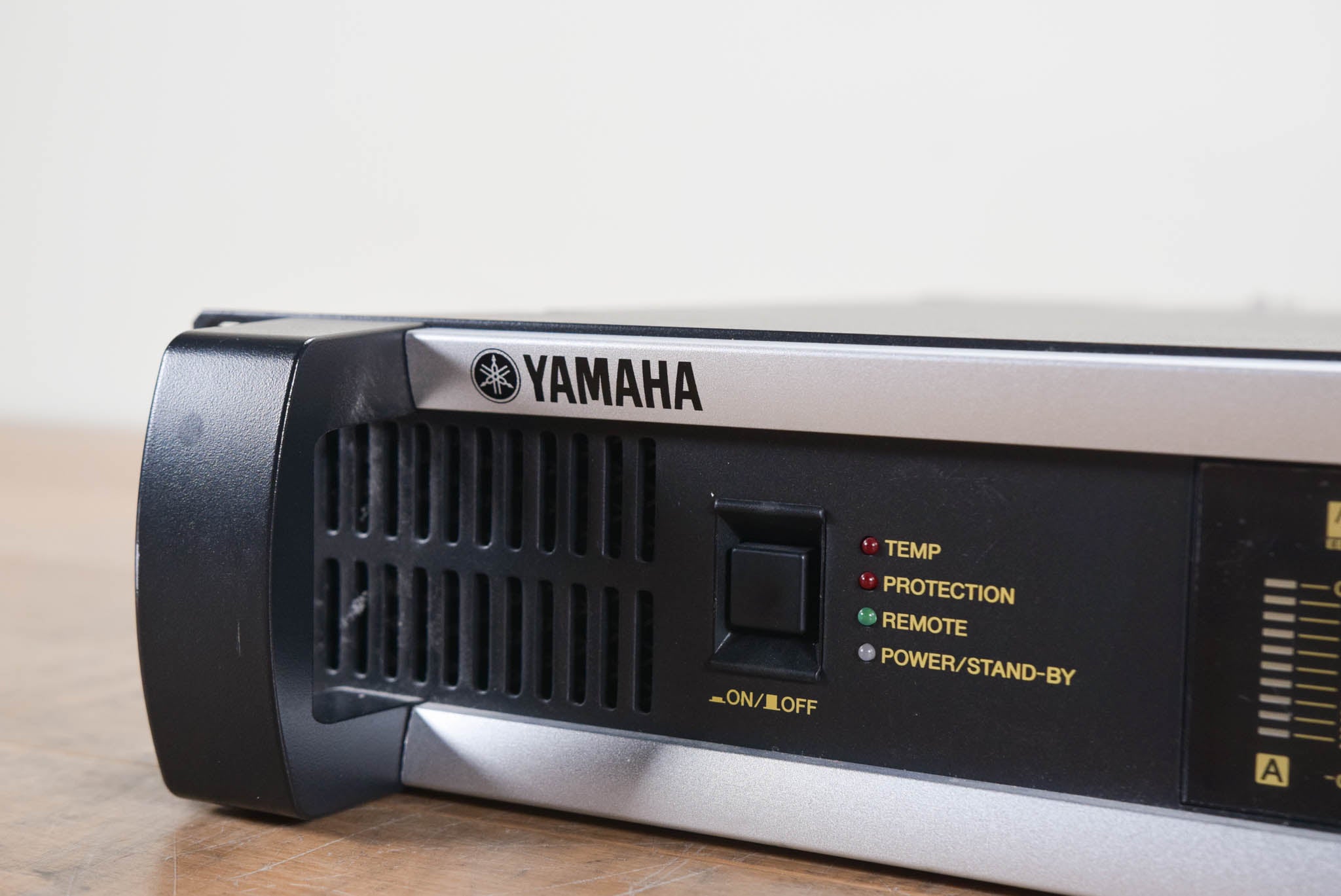 Yamaha PC2001N 2-Channel Power Amplifier