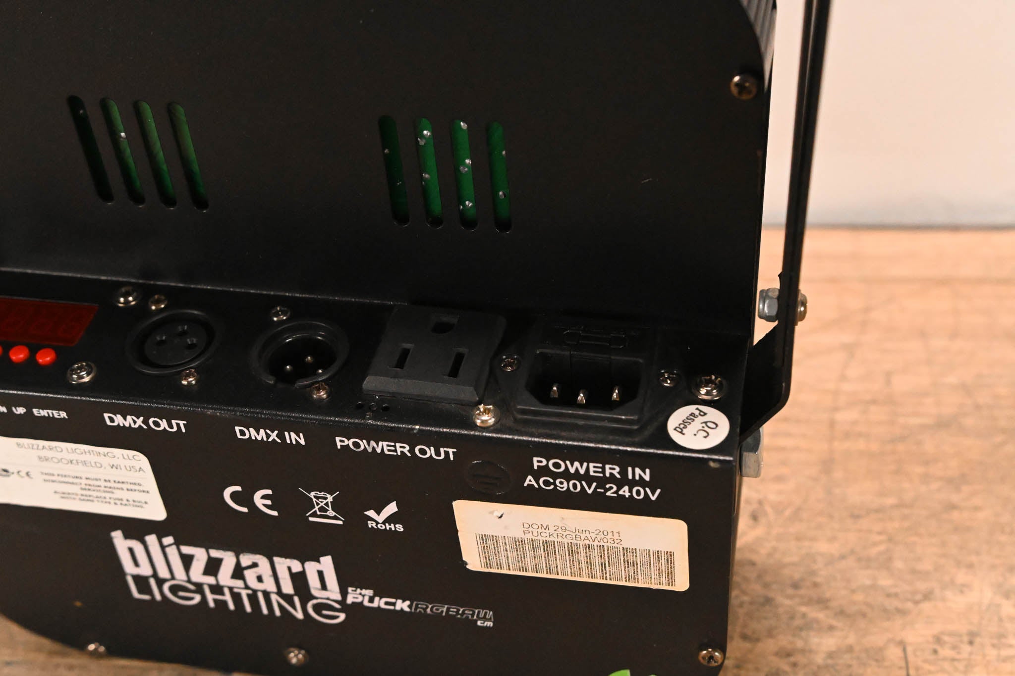 Blizzard Lighting The Puck RGBAW Flat LED PAR Can