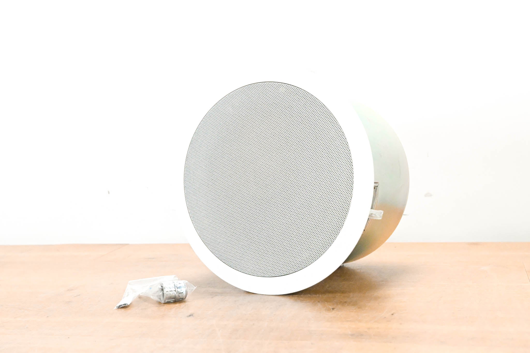 SoundTube CM-EZ-II-WH 8" 2-Way In-Ceiling Speaker