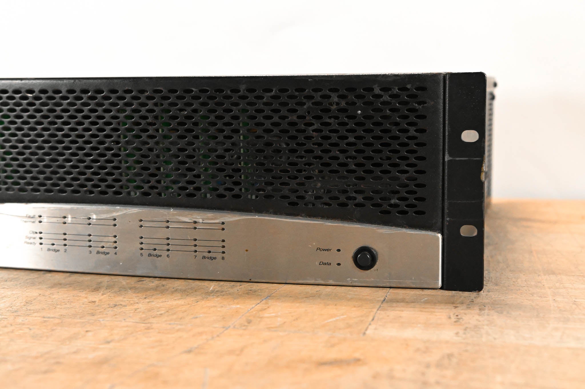 Crown CTs 8200 200W 8-Channel Power Amplifier