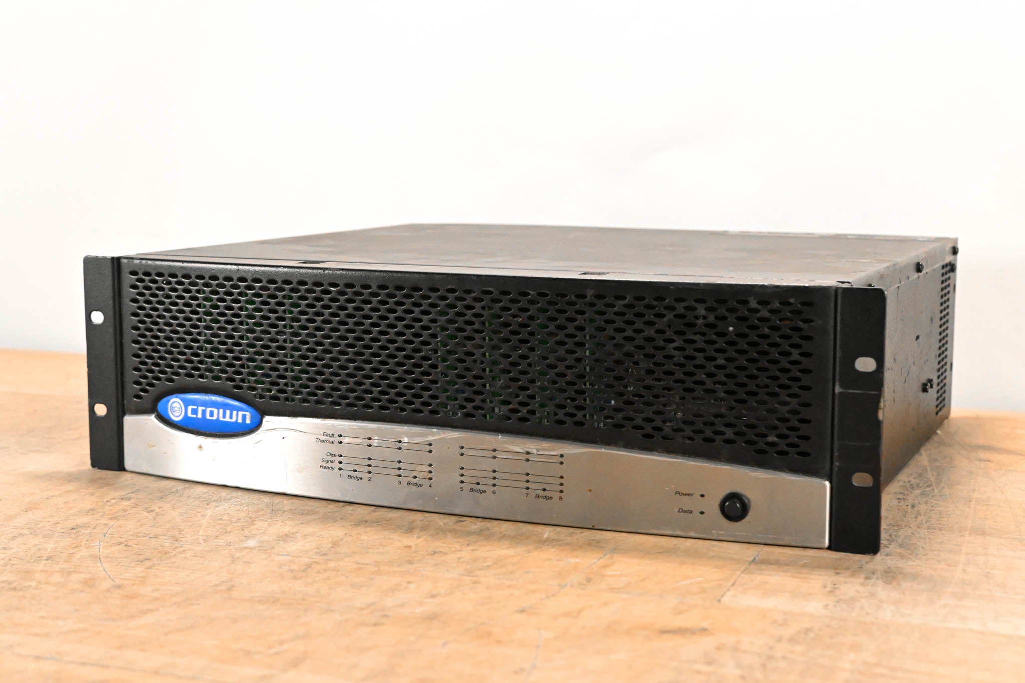 Crown CTs 8200 200W 8-Channel Power Amplifier