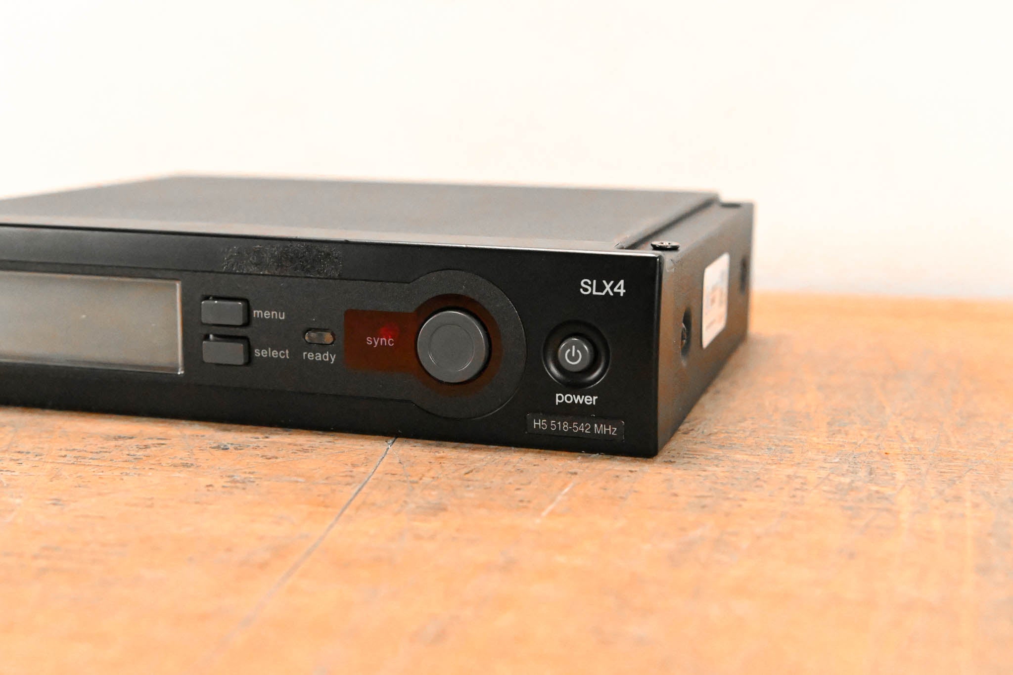 Shure SLX4 Wireless Receiver - H5 Band: 518-542 MHz (NO POWER SUPPLY)