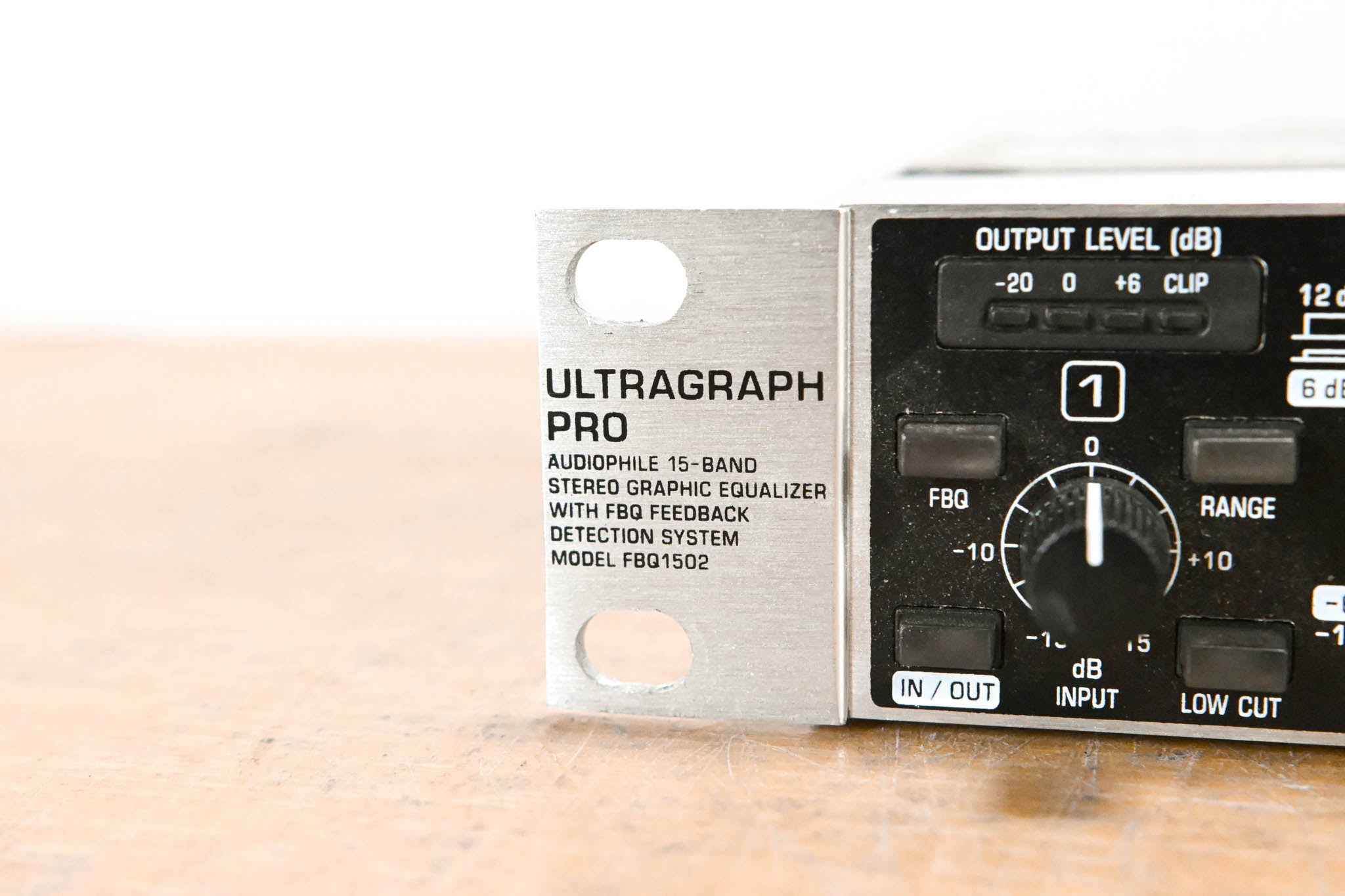 Behringer ULTRAGRAPH PRO FBQ1502 15-Band Stereo Graphic Equalizer