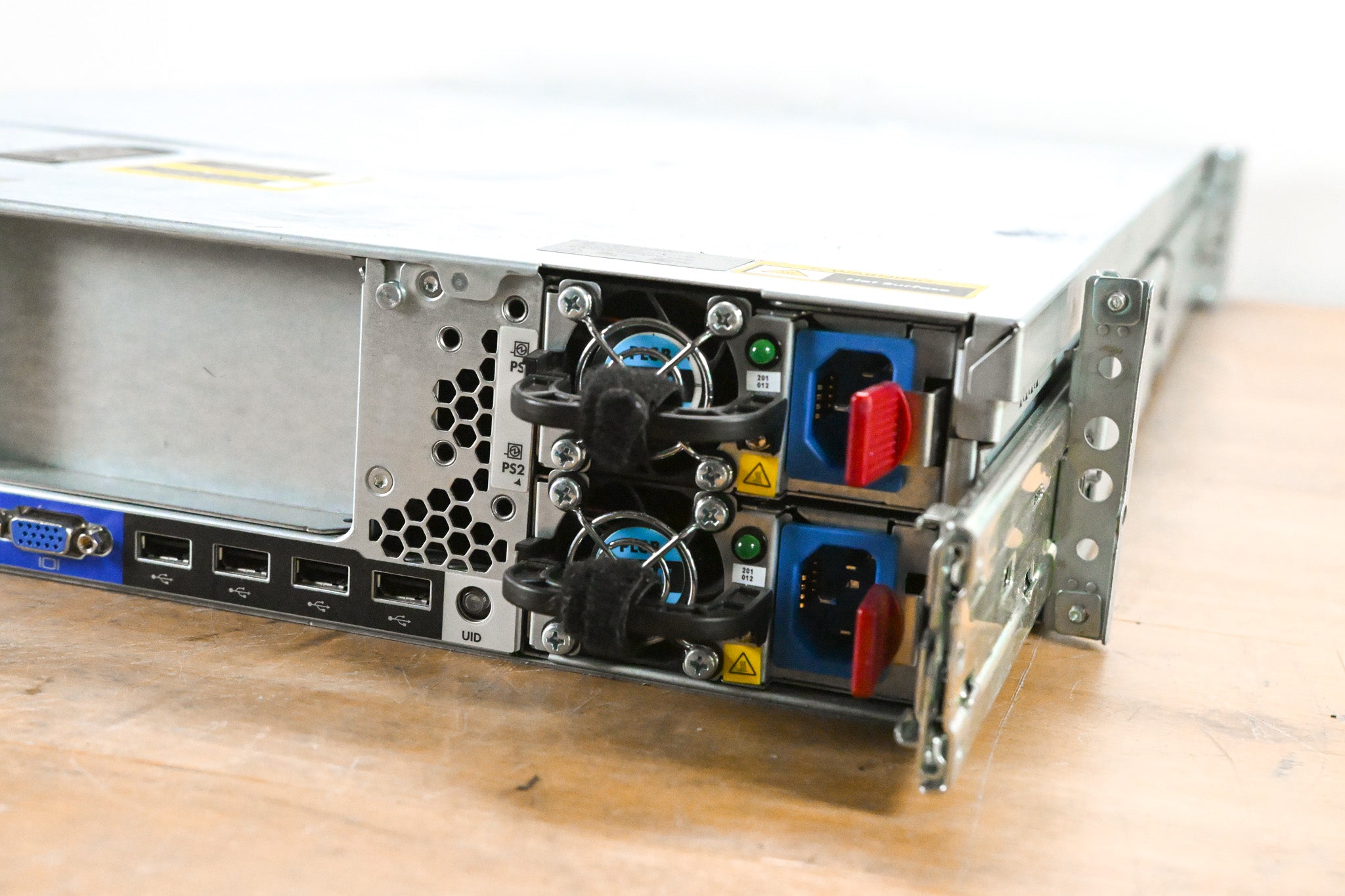 HP ProLiant DL380p Gen8 Rack Server