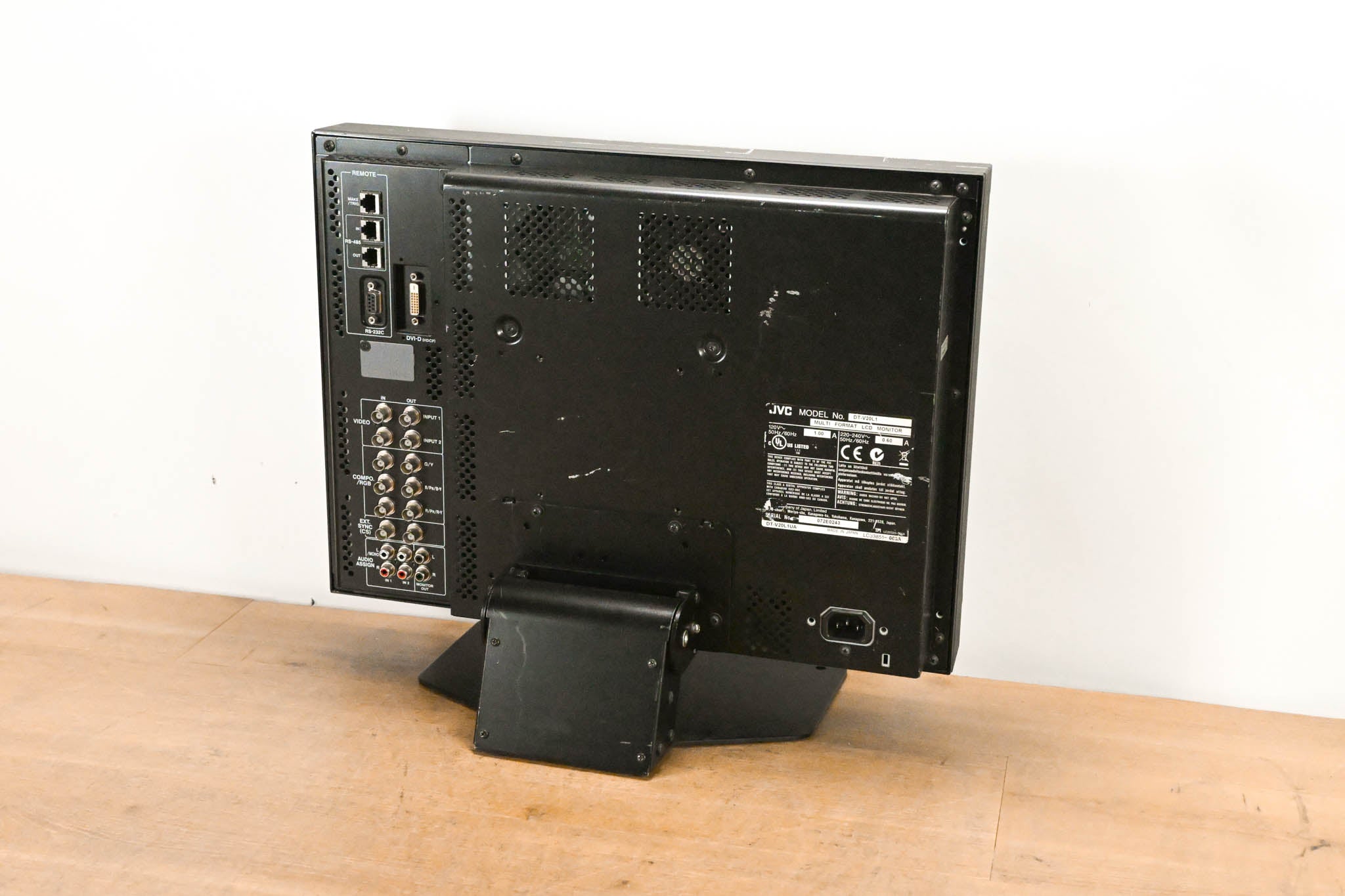 JVC DT-V20L1 20-inch HD Multi-Format Studio Monitor