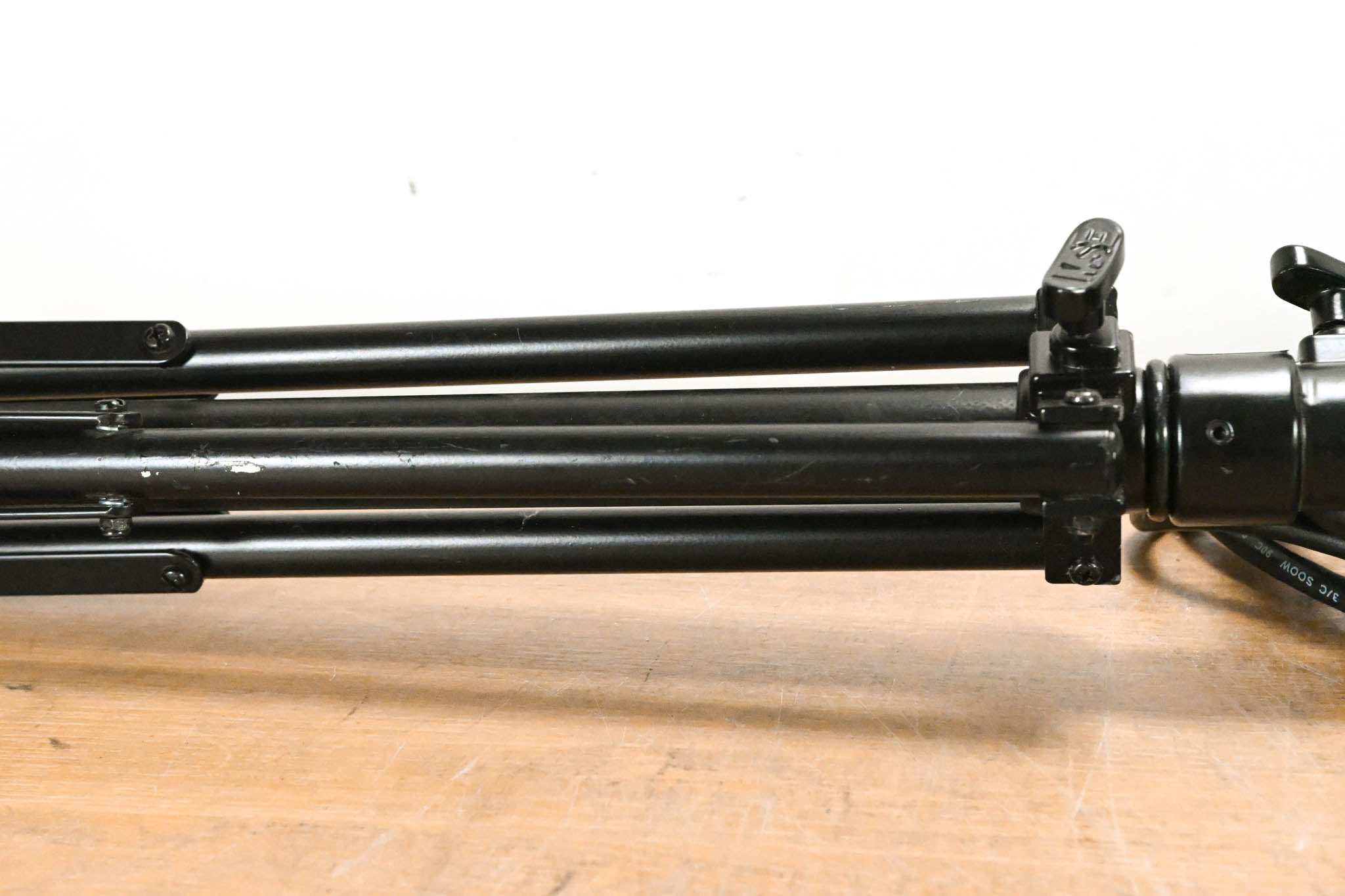 LTM Pepper 650W Fresnel Light