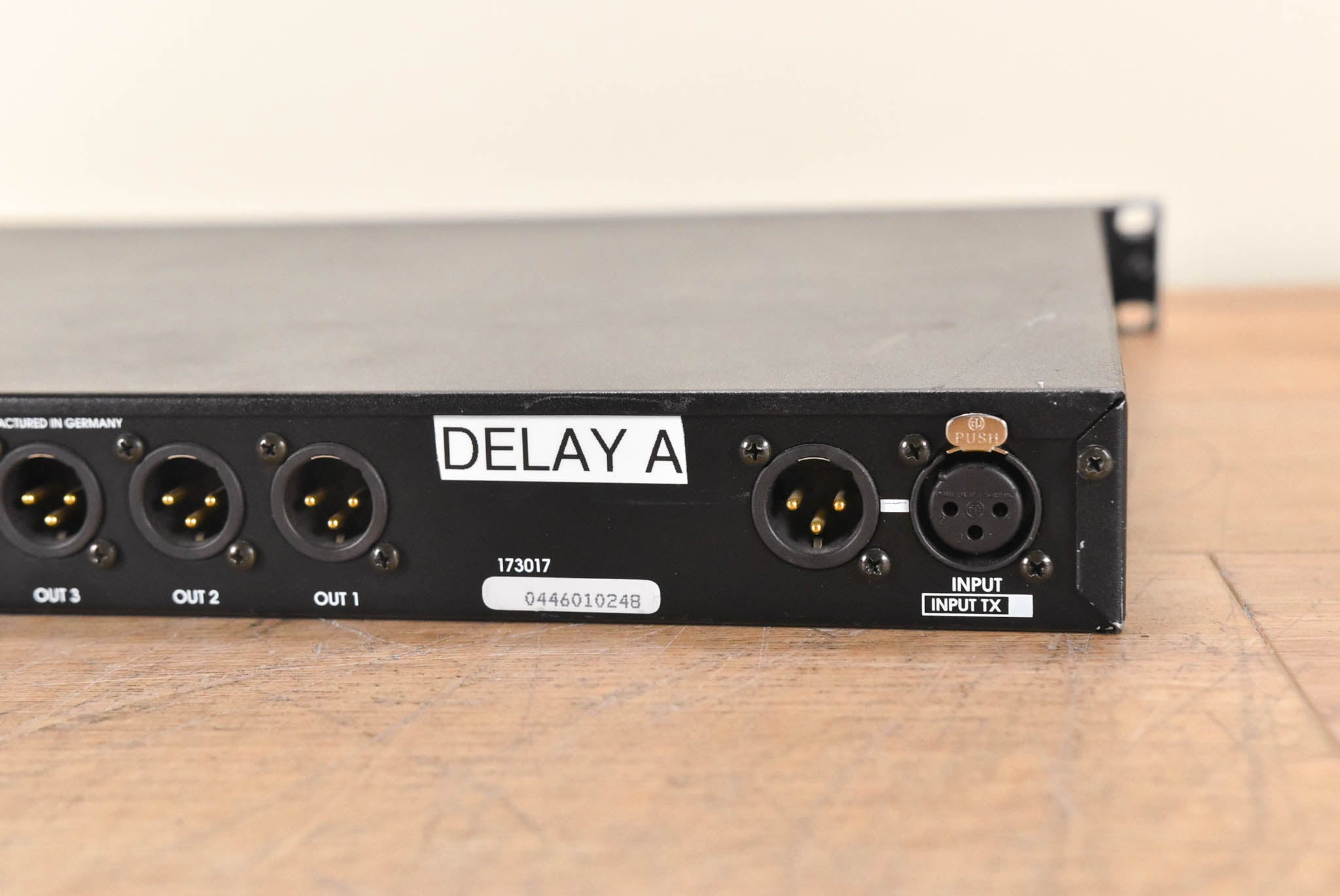 Klark-Teknik DN7453 Digital Delay Line and Multiprocessor