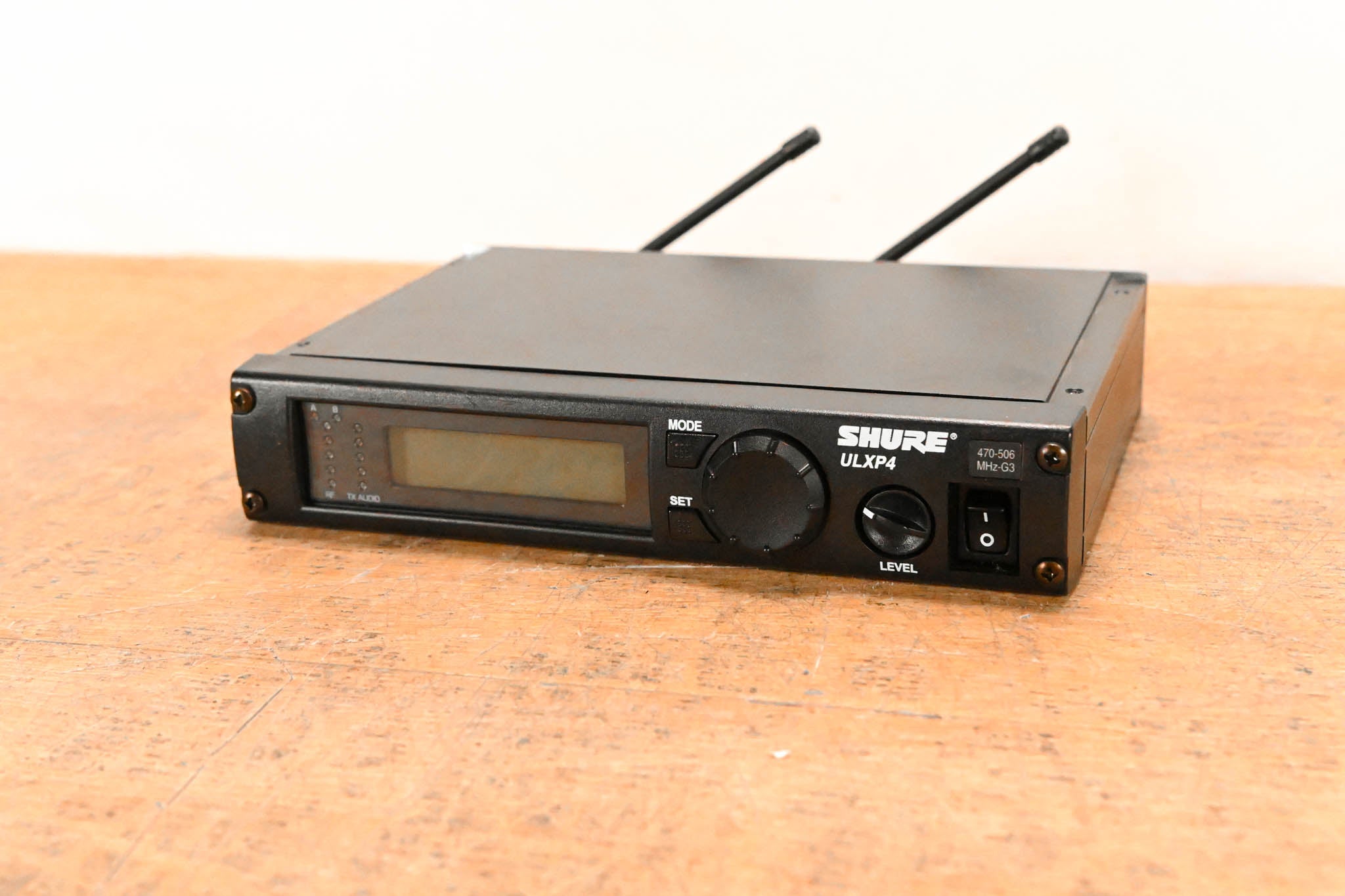 Shure ULXP4 Wireless Receiver - G3 Band: 470-506 MHz (NO POWER SUPPLY)