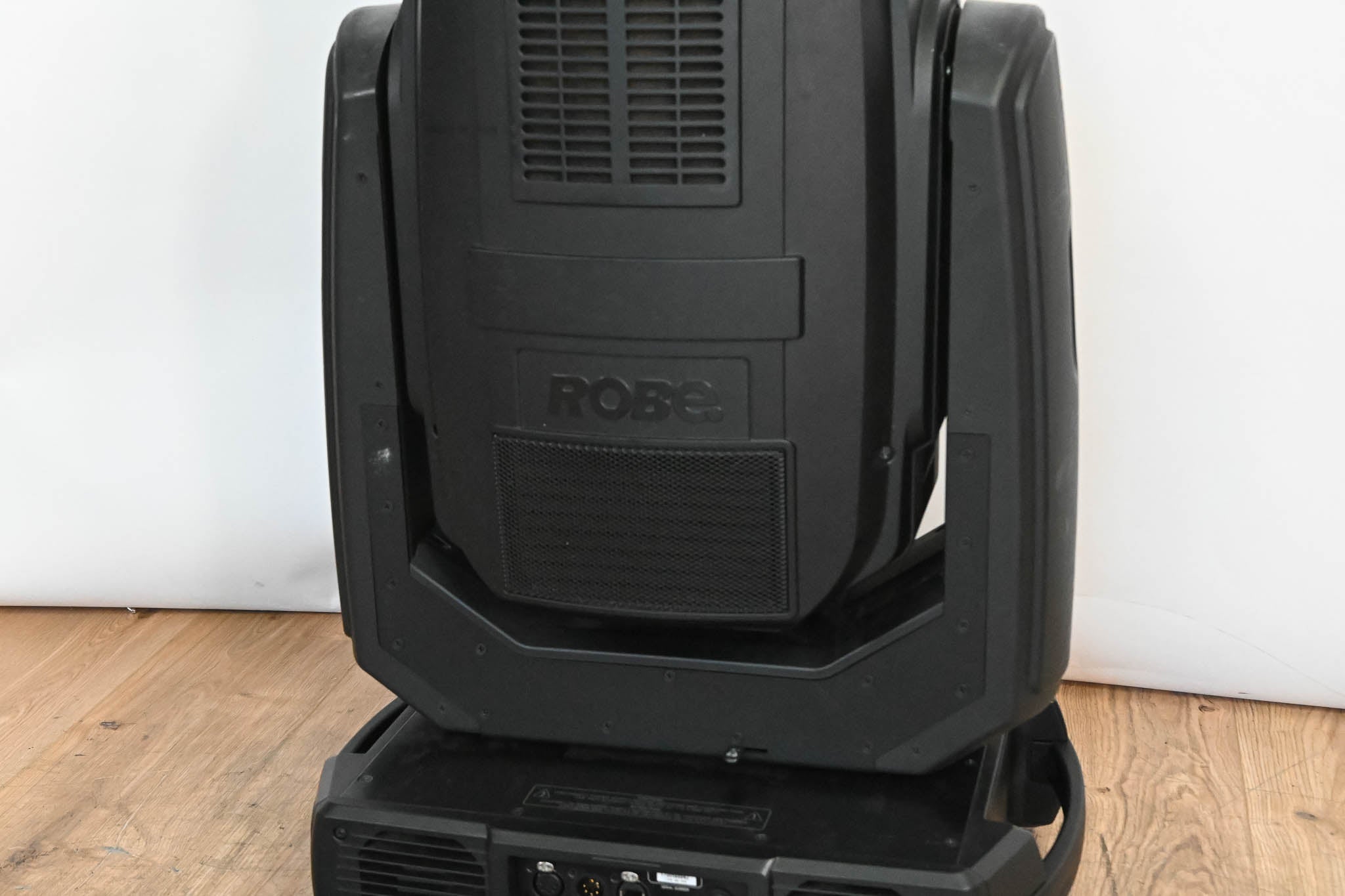 Robe ROBIN BMFL Blade Discharge Lamp Moving Light