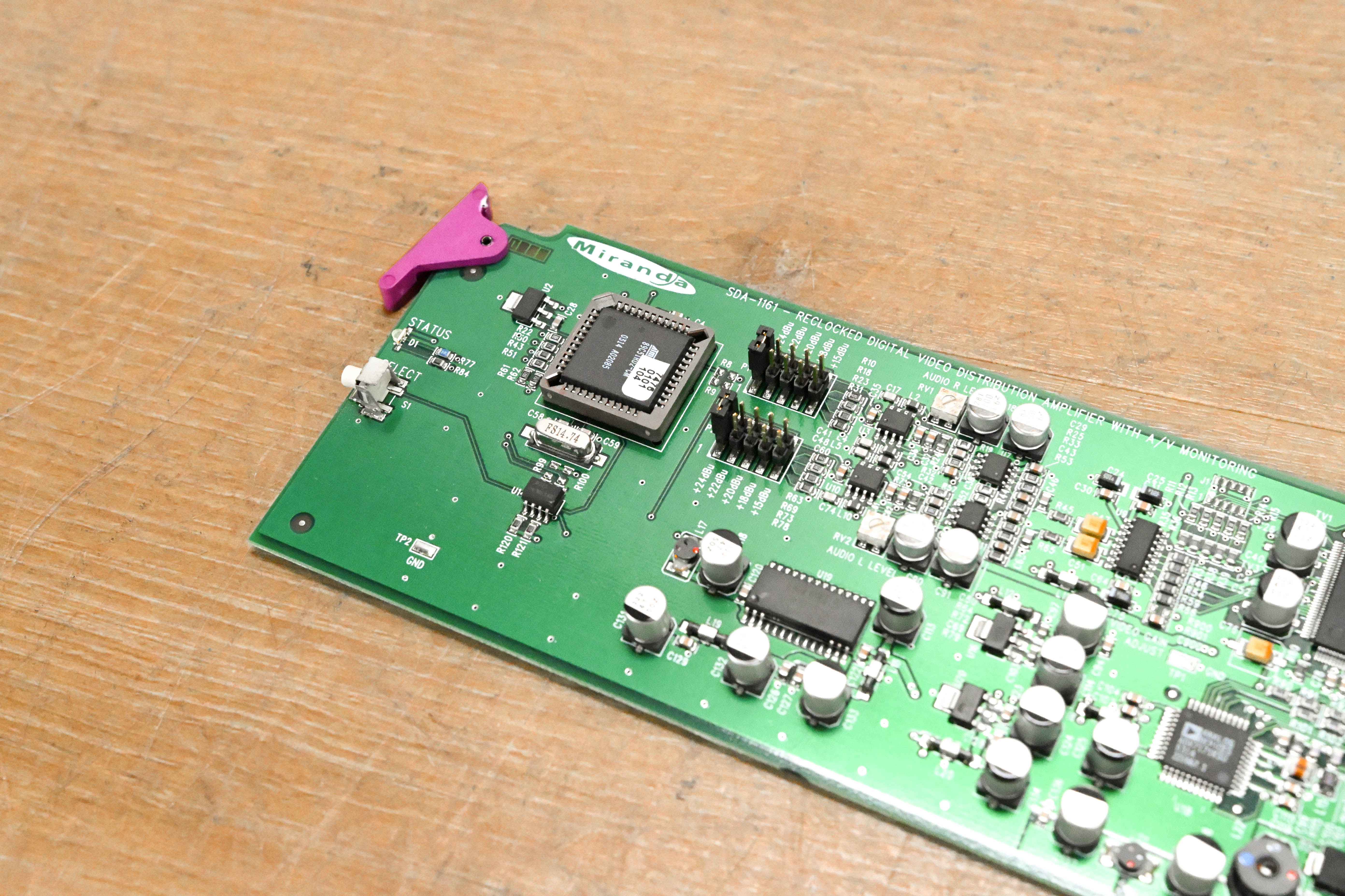 Miranda SDA-1161 Reclocked SDI Distribution Amplifier Module