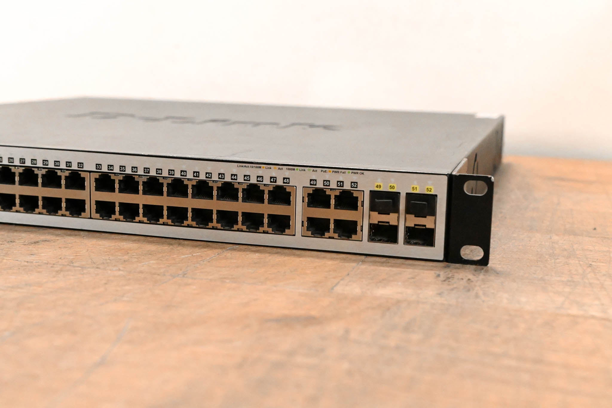 D-Link DGS-1210-52MP Gigabit Smart Managed PoE Switch