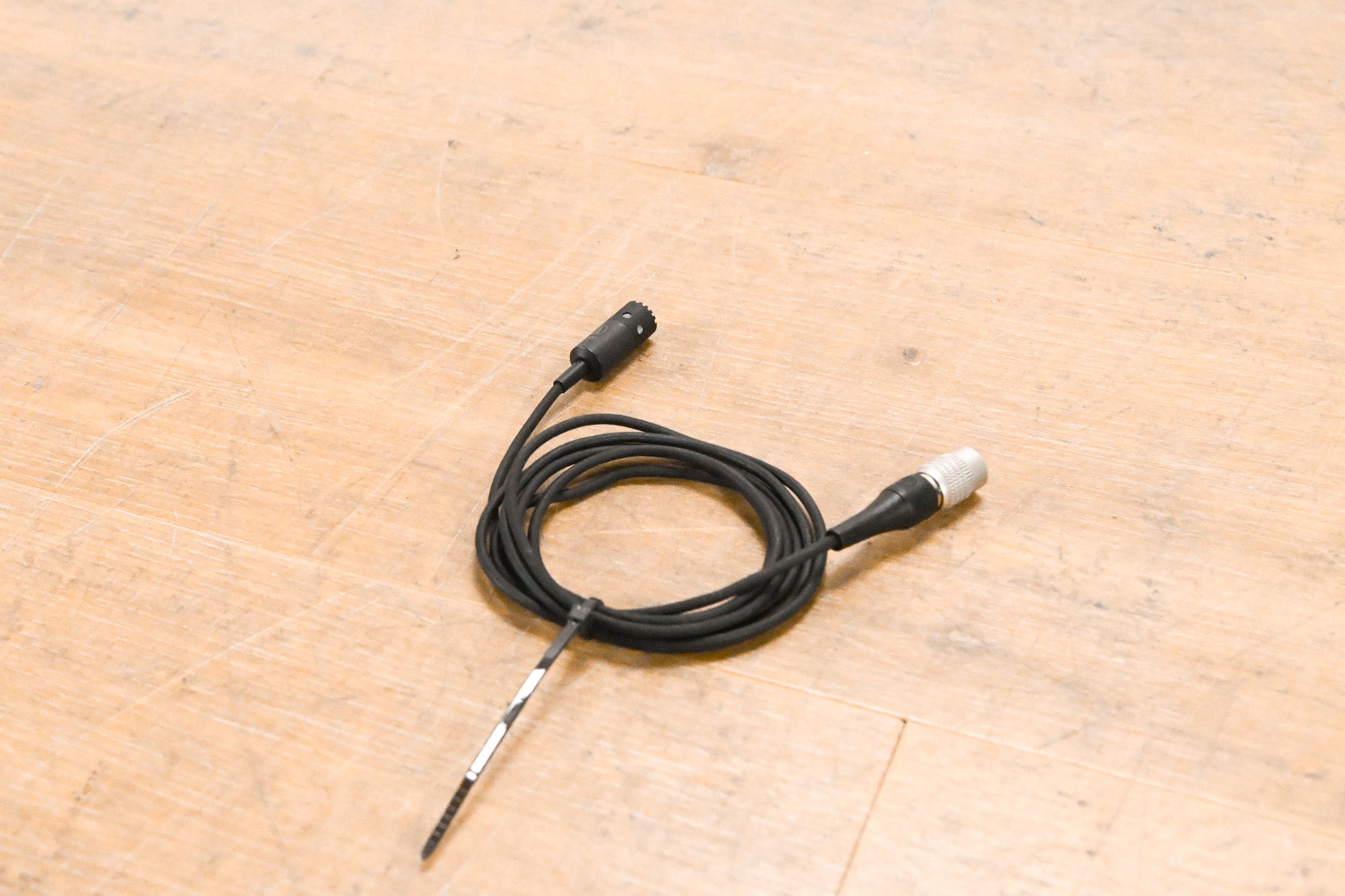Audio-Technica AT831cW Cardioid Condenser Lavalier Mic w/ cW Connector