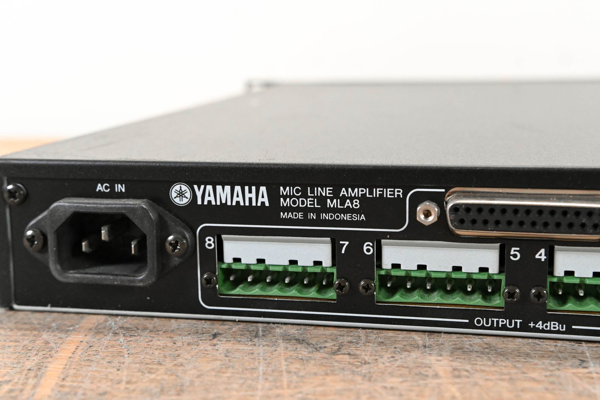 Yamaha MLA8 8-Channel Microphone/Line Preamplifier