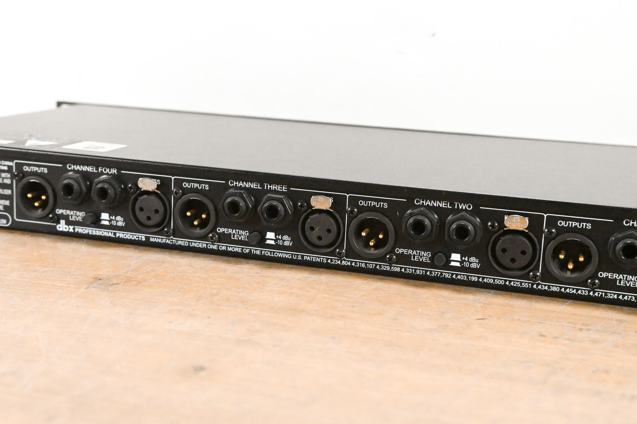 dbx 1046 Quad Compressor/Limiter
