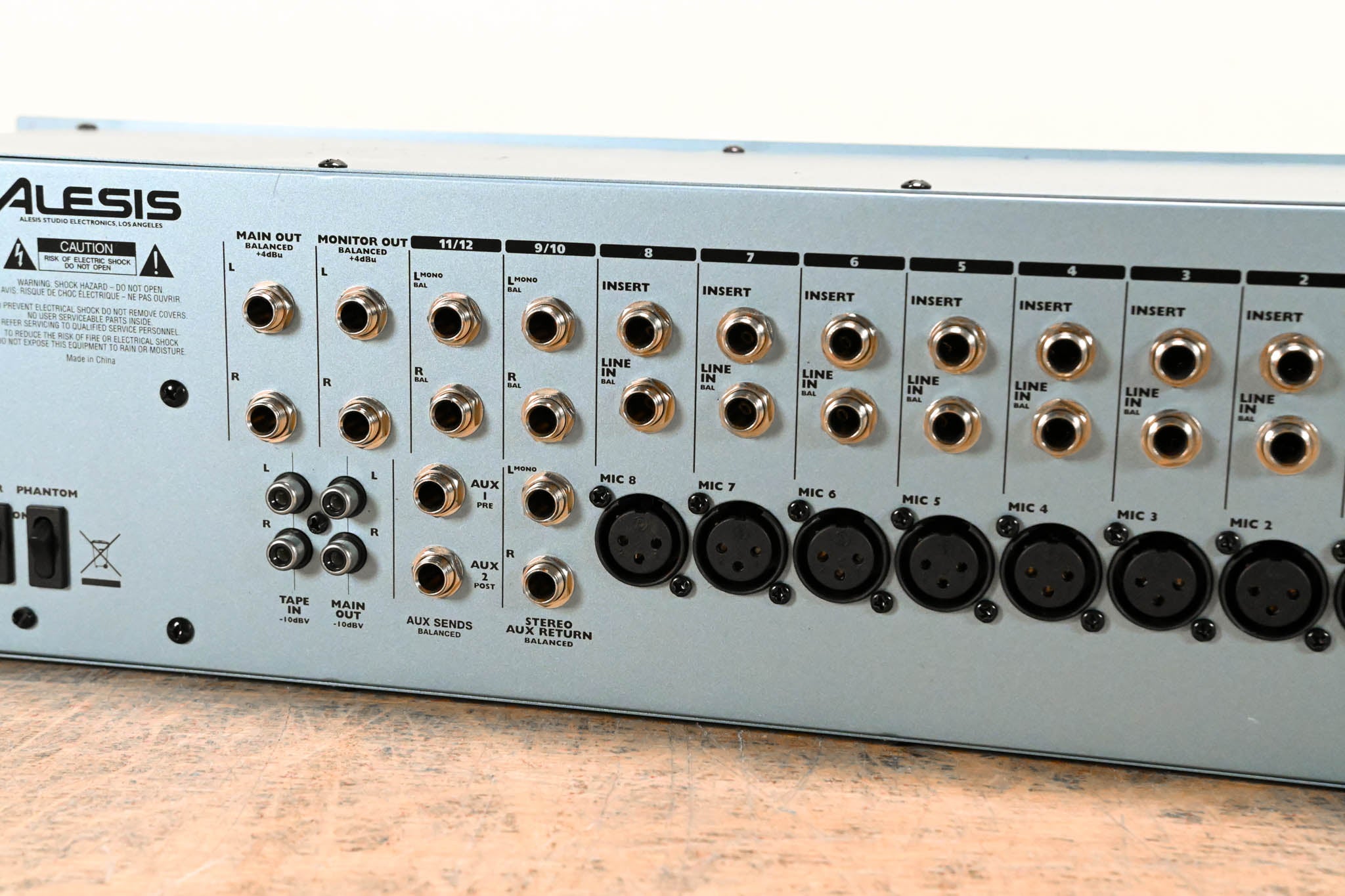 Alesis MultiMix 12R Rack-Mountable 12-Channel Stereo Mixer