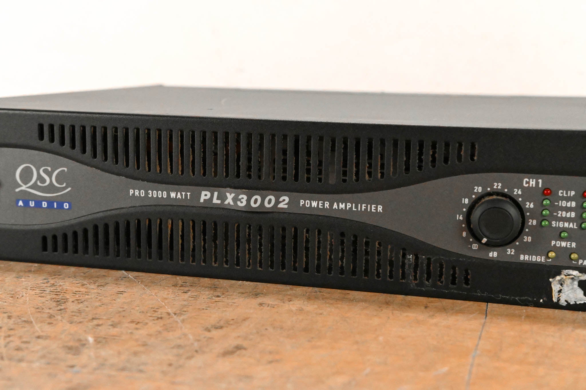 QSC PLX3002 2-Channel Power Amplifier