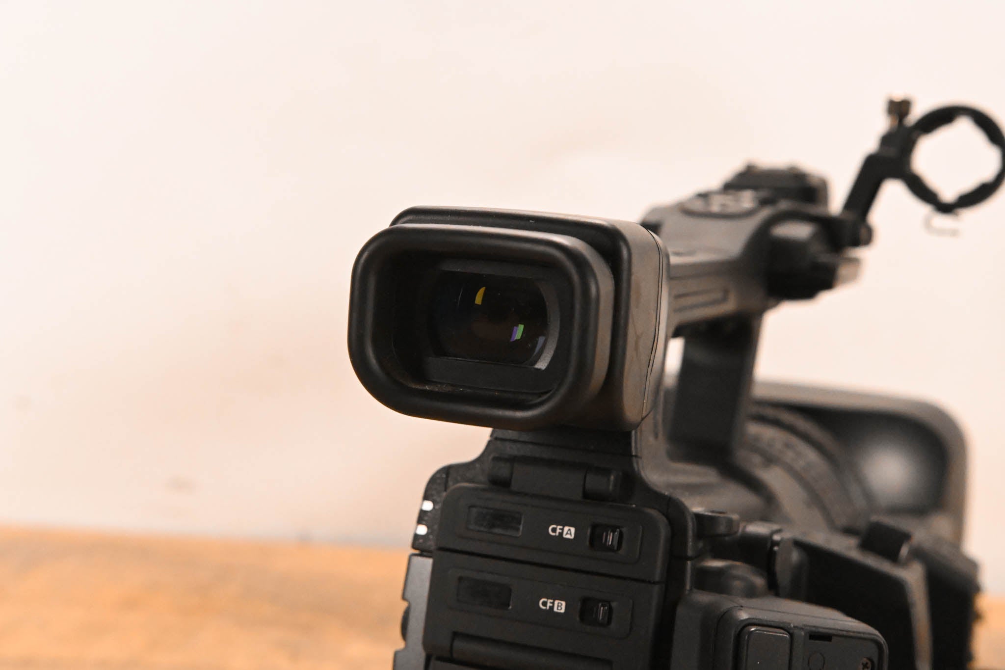 Canon XF305 Professional Camcorder