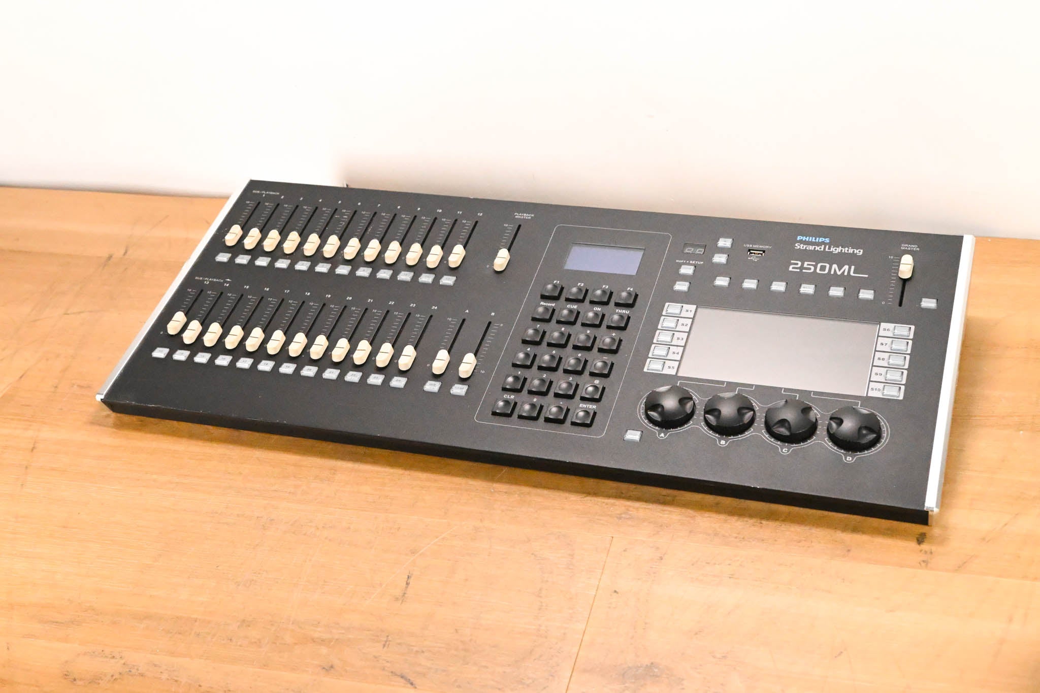 Philips Strand Lighting 250ML Lighting Control Console (NO POWER SUPPLY)