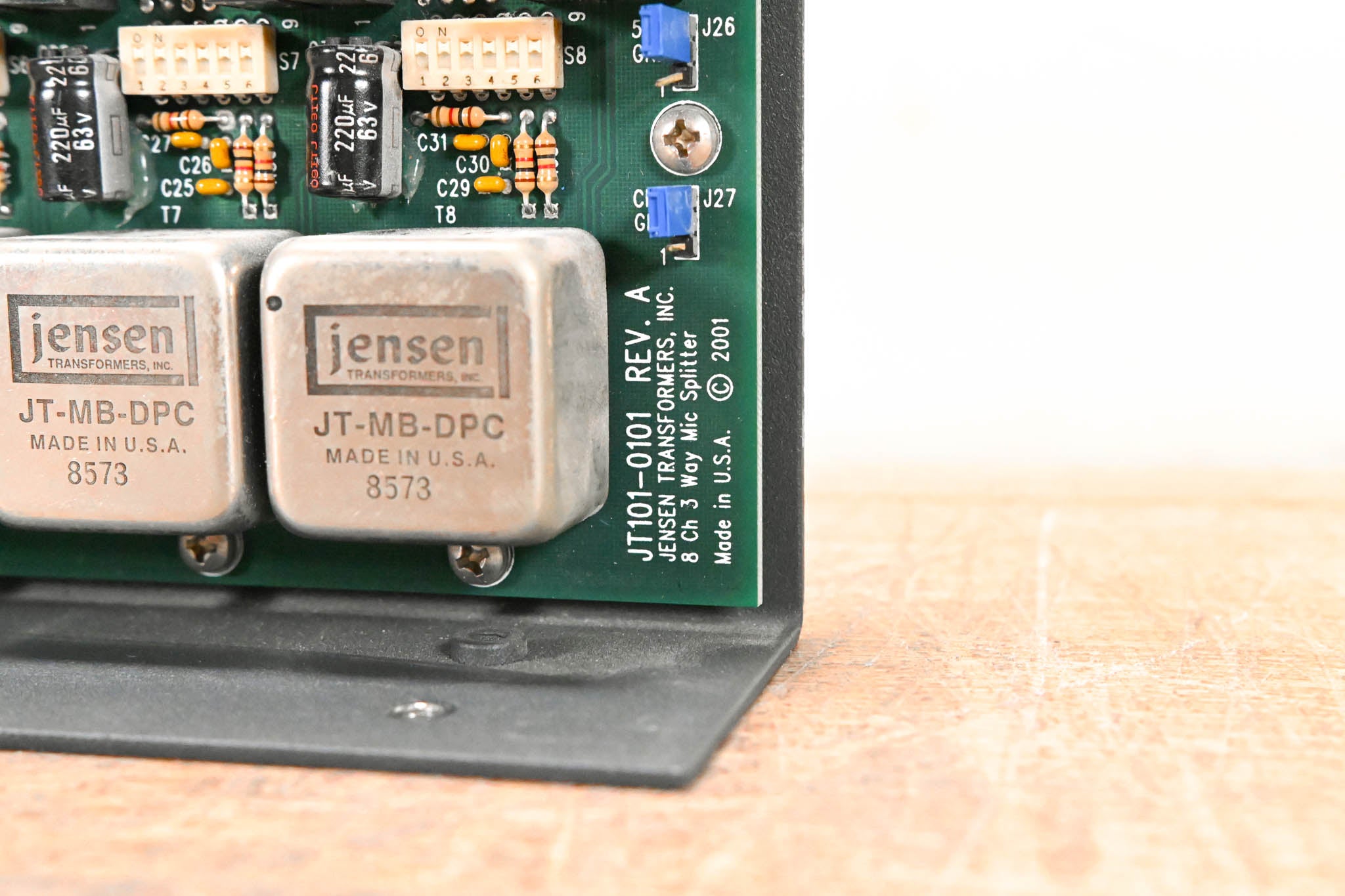 Jensen JT-MS-8N3 8-CH 3-Way Mic Splitter with Phantom Power Circuitry