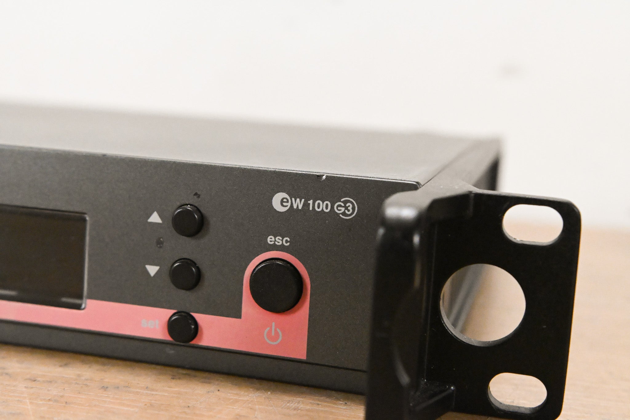 Sennheiser EM 100 G3 Wireless Receiver - 516-558 MHz (NO POWER SUPPLY)