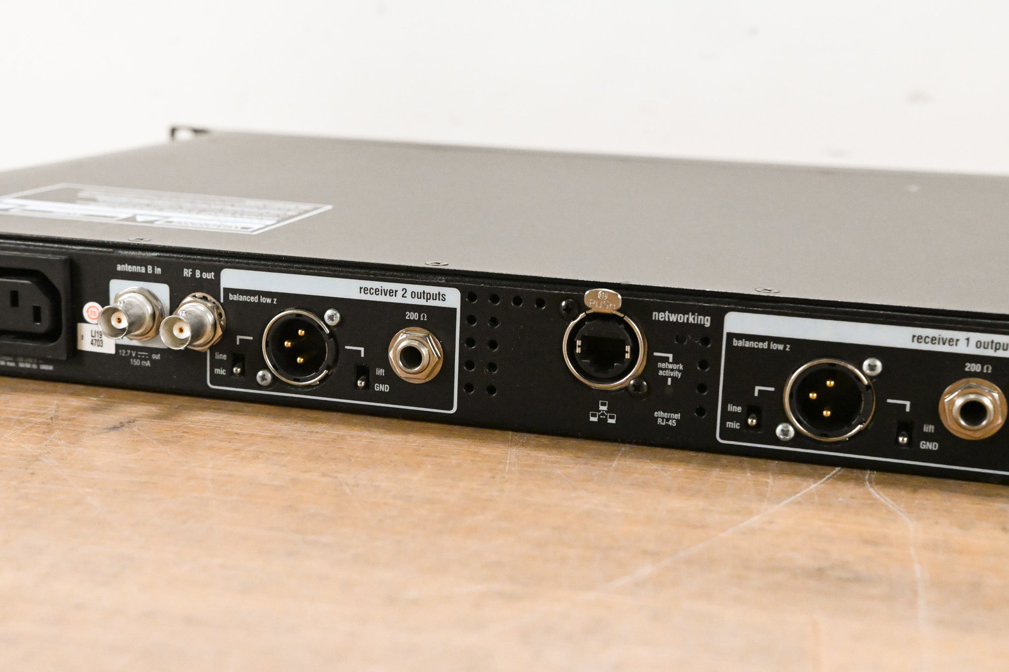 Shure UR4D+ Dual-Channel Wireless Receiver - G1 Band: 470-530 MHz