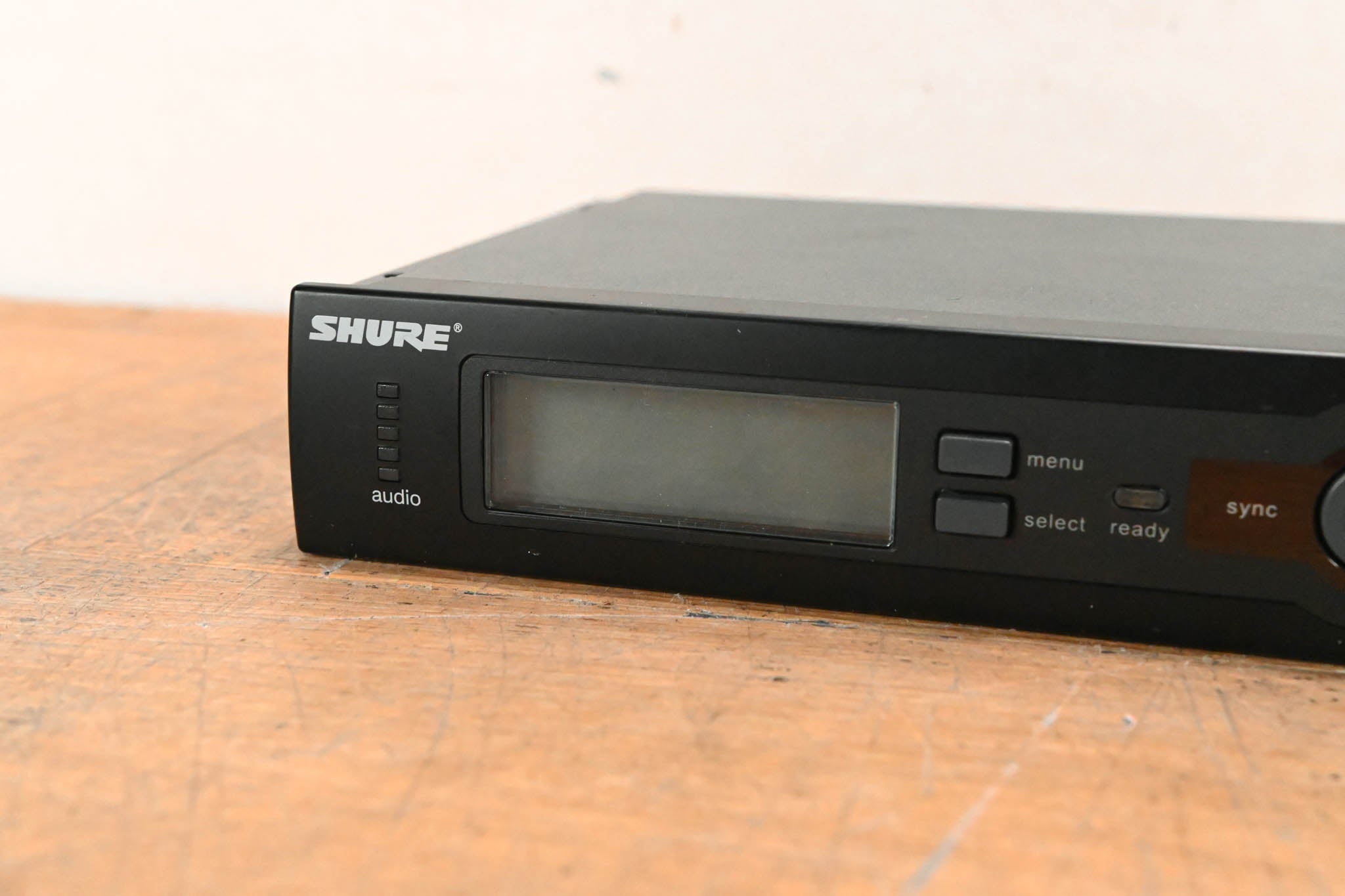 Shure SLX4 Wireless Receiver - G5 Band: 494-518 MHz (NO POWER SUPPLY)