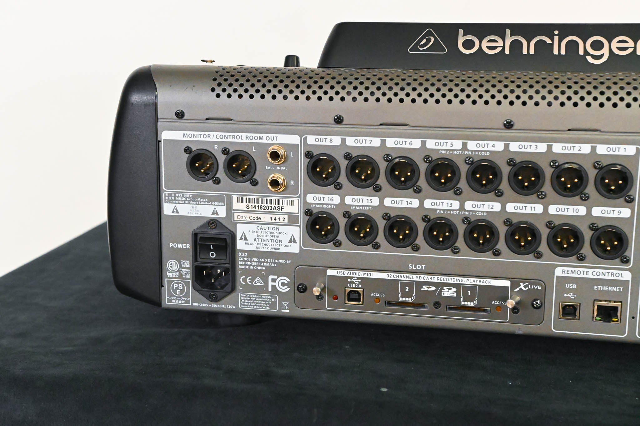 Behringer X32 40-Channel Digital Mixing Console