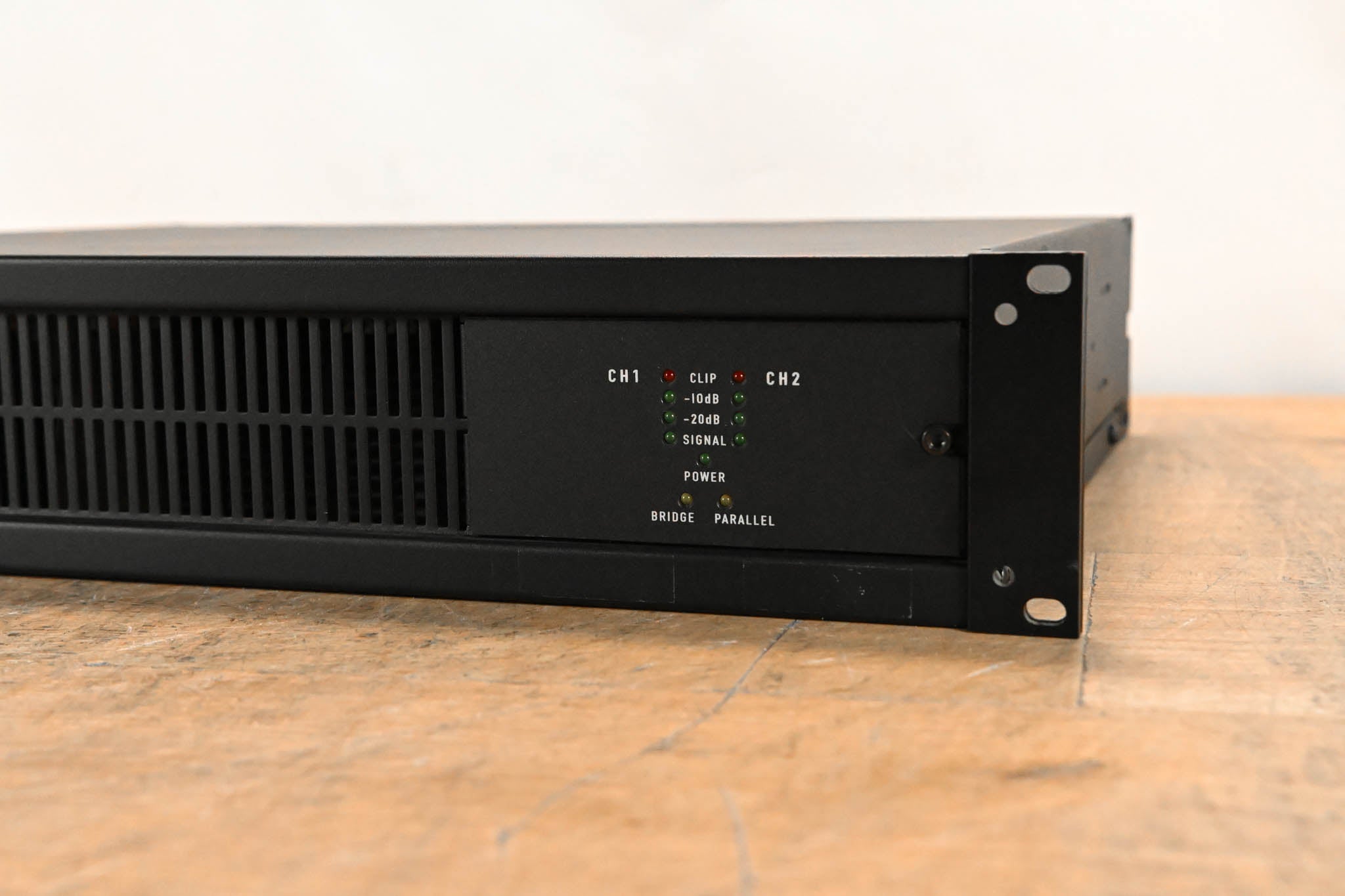 QSC CX702 2-Channel 700W Power Amplifier