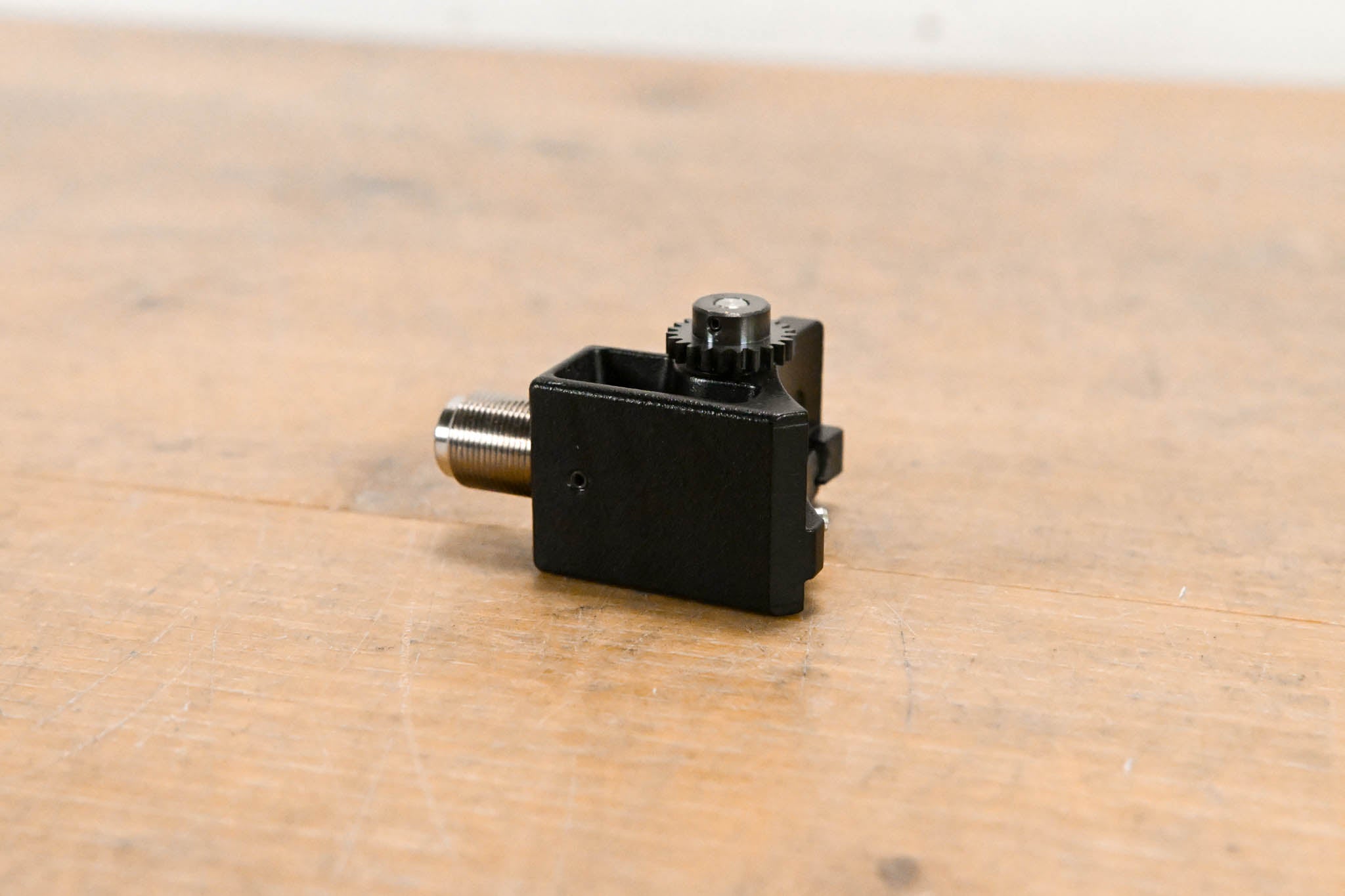 Fujinon FMM-6B Manual Focus Module for Fujinon ENG/EFP Lenses