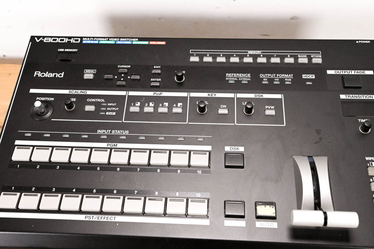 Roland V-800HD Multi-Format Video Switcher