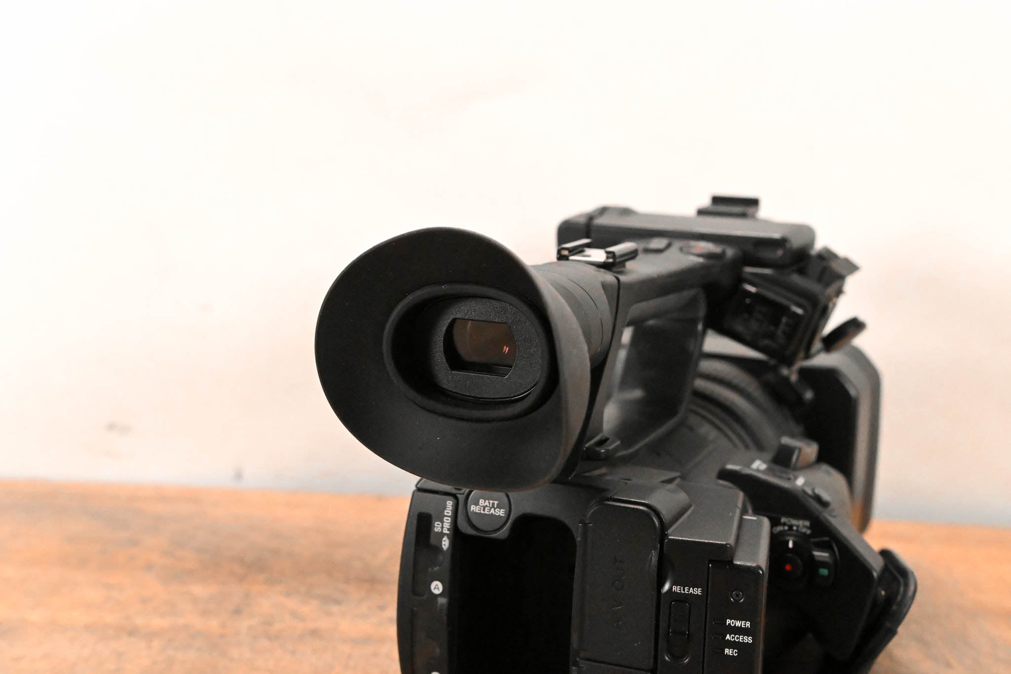 Sony HXR-NX5U NXCAM Professional Camcorder