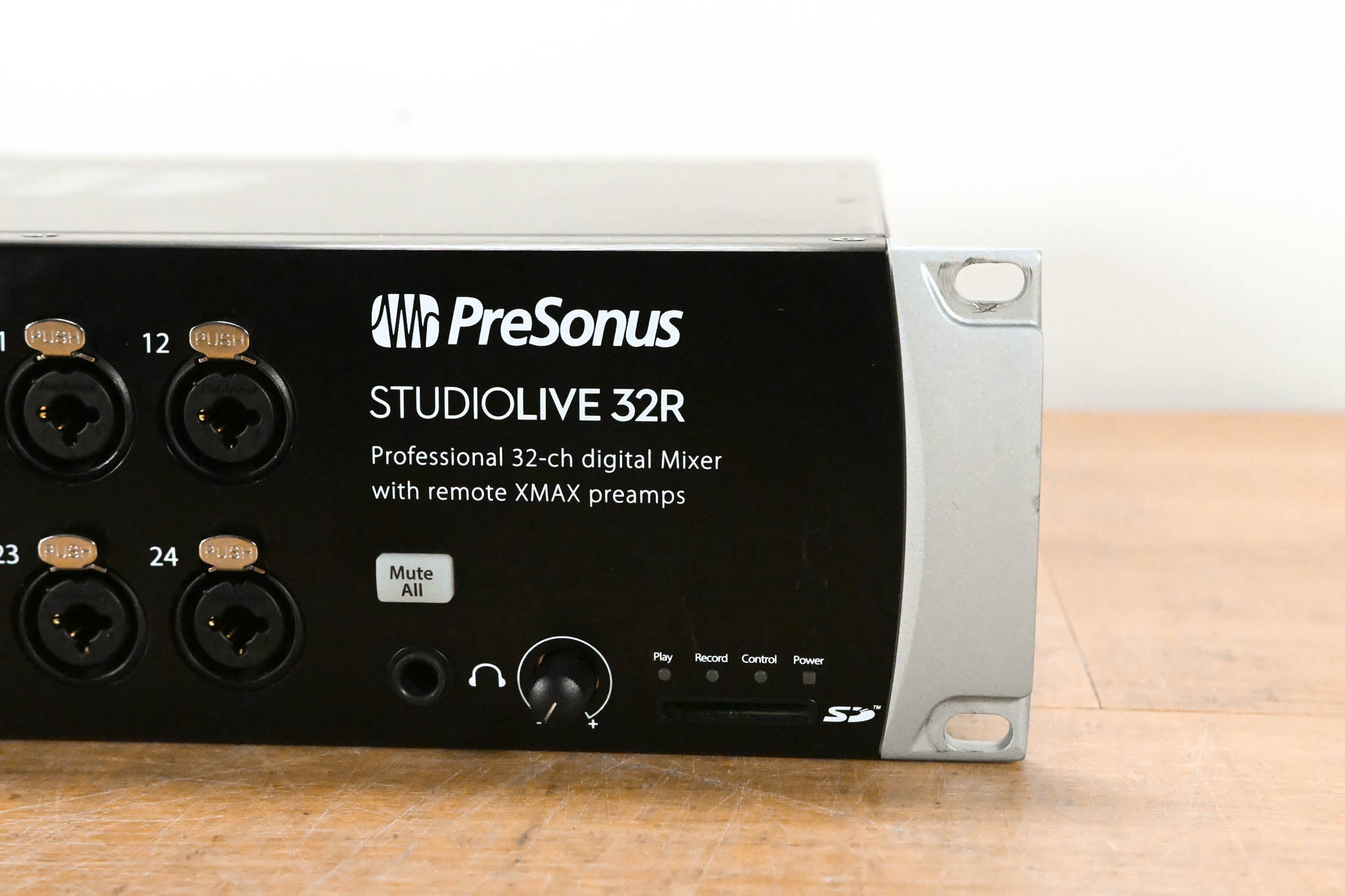 PreSonus StudioLive 32R 32-Channel Rackmount Digital Mixer