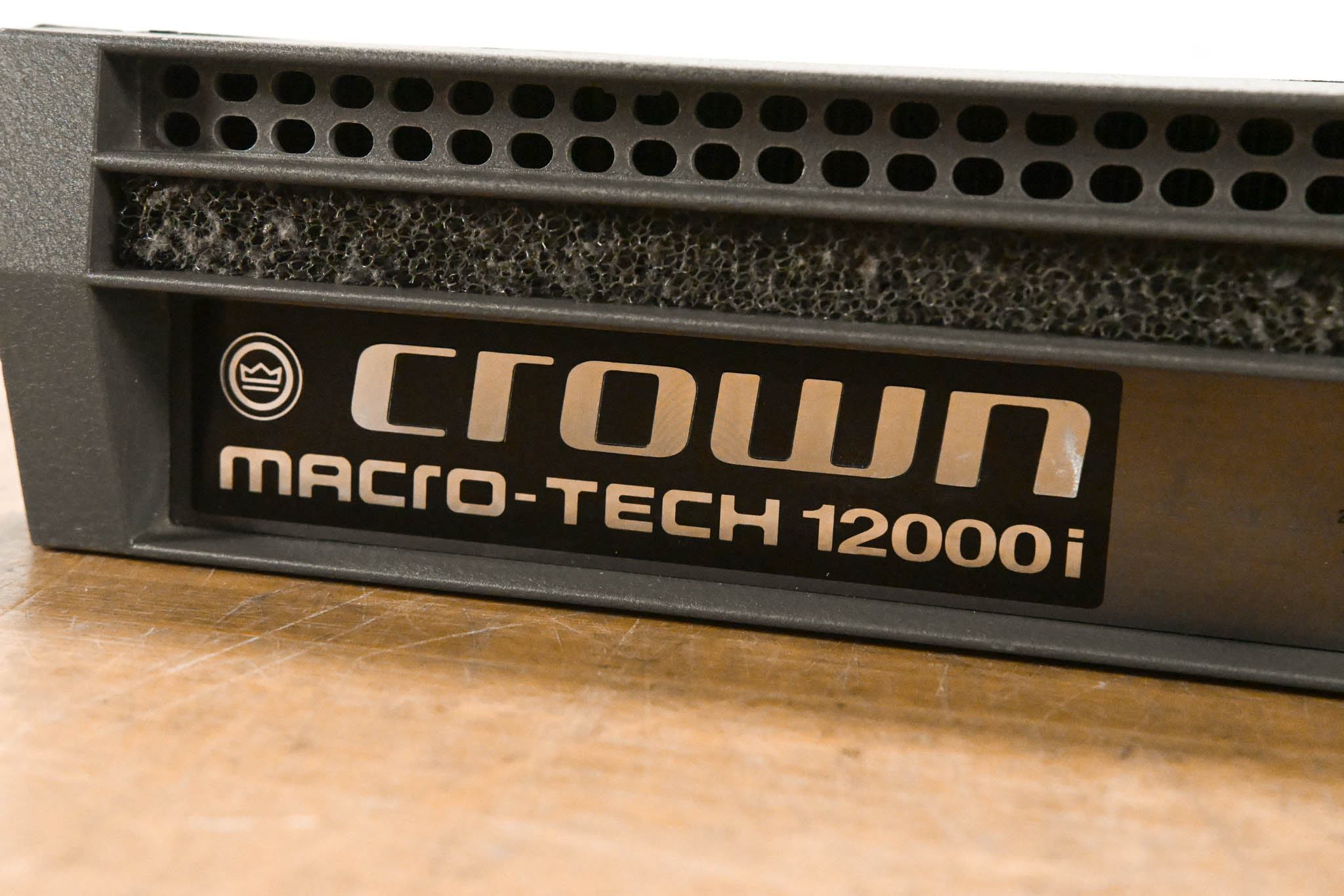 Crown MA 12000i Macro-Tech 2-Channel Power Amplifier, 4500W @ 4 ohms