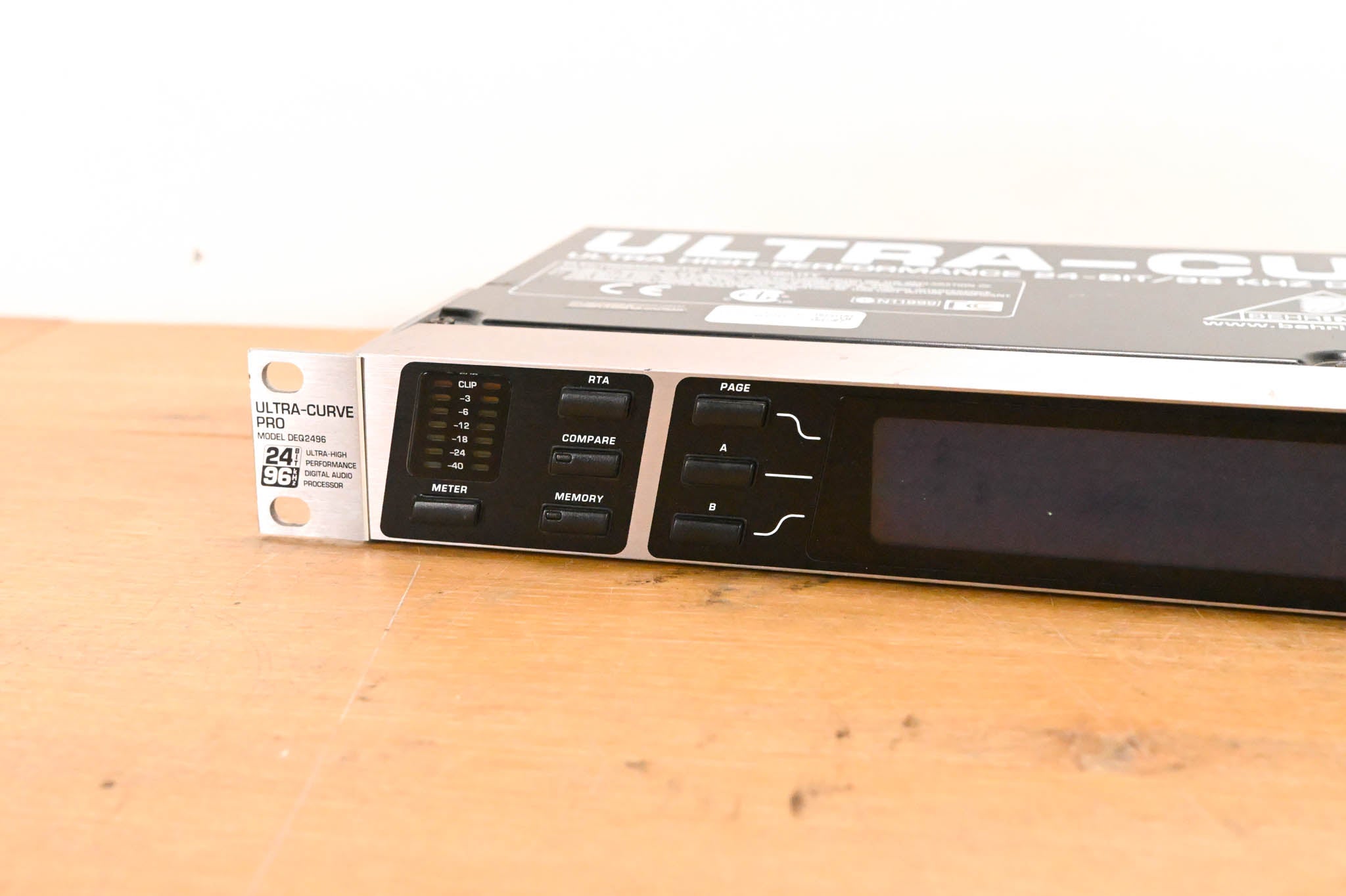 Behringer Ultracurve Pro DEQ2496 Equalizer and Mastering Processor