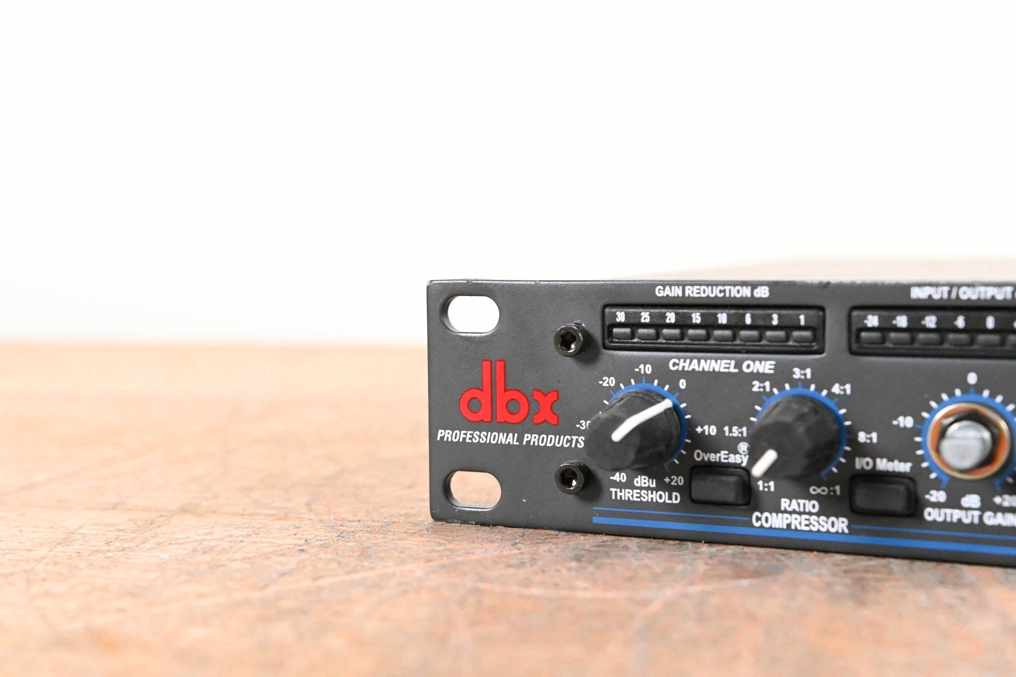 dbx 1046 Quad Compressor/Limiter