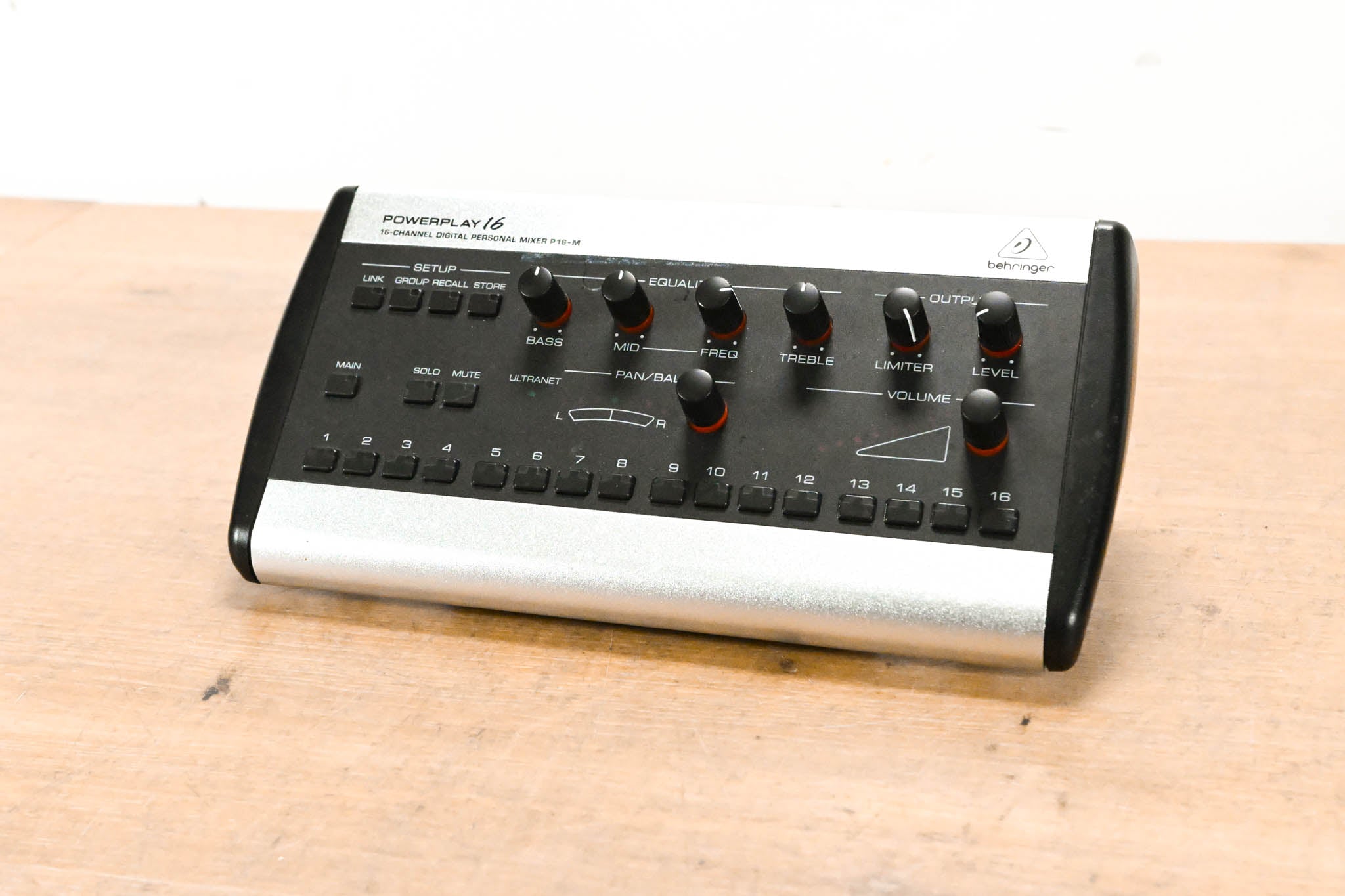 Behringer Powerplay P16-M 16-Channel Digital Personal Mixer