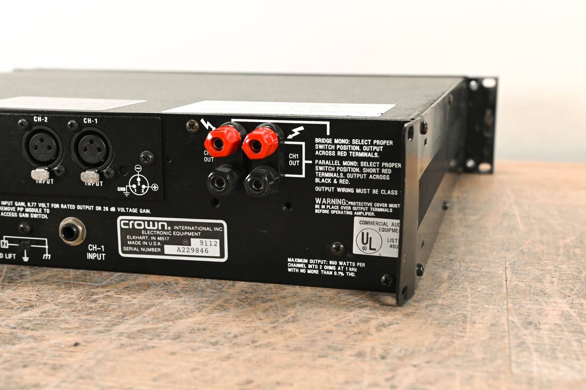 Crown Macro-Tech 2400 2-Channel Power Amplifier