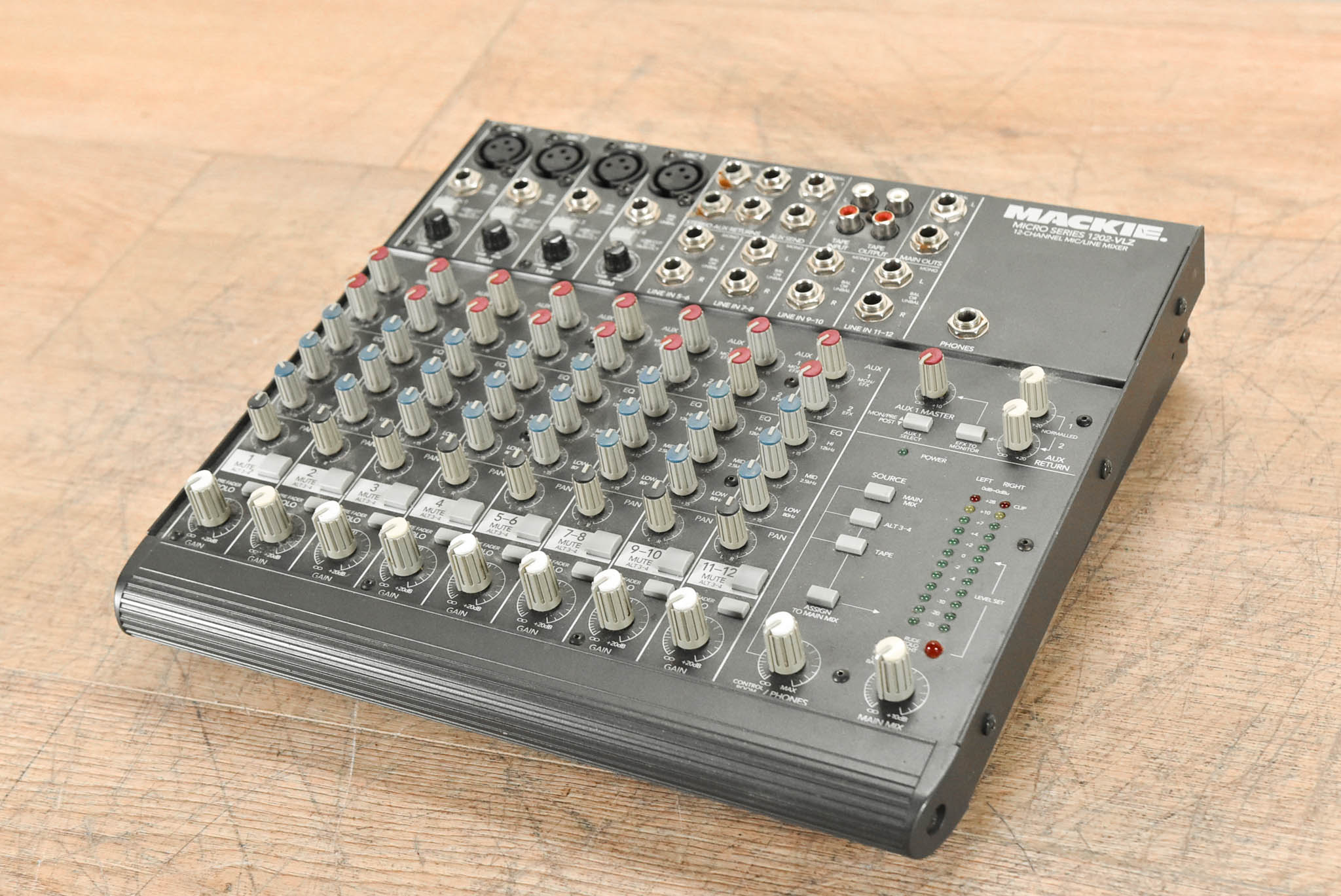 Mackie 1202-VLZ 12-Channel Compact Analog Audio Mixer
