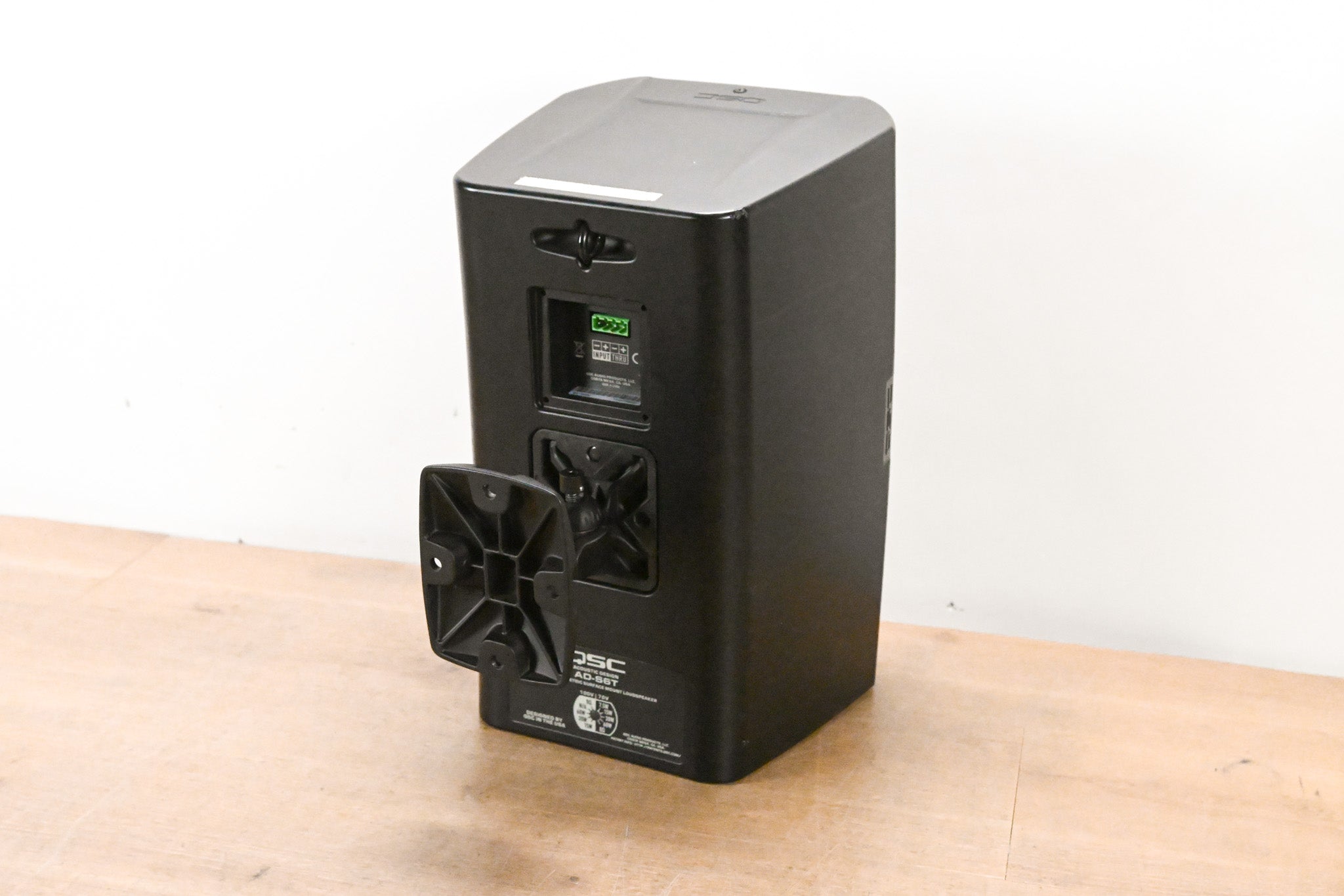 QSC AD-S6T AcousticDesign Series 6.5" 2-Way 150W Loudspeaker