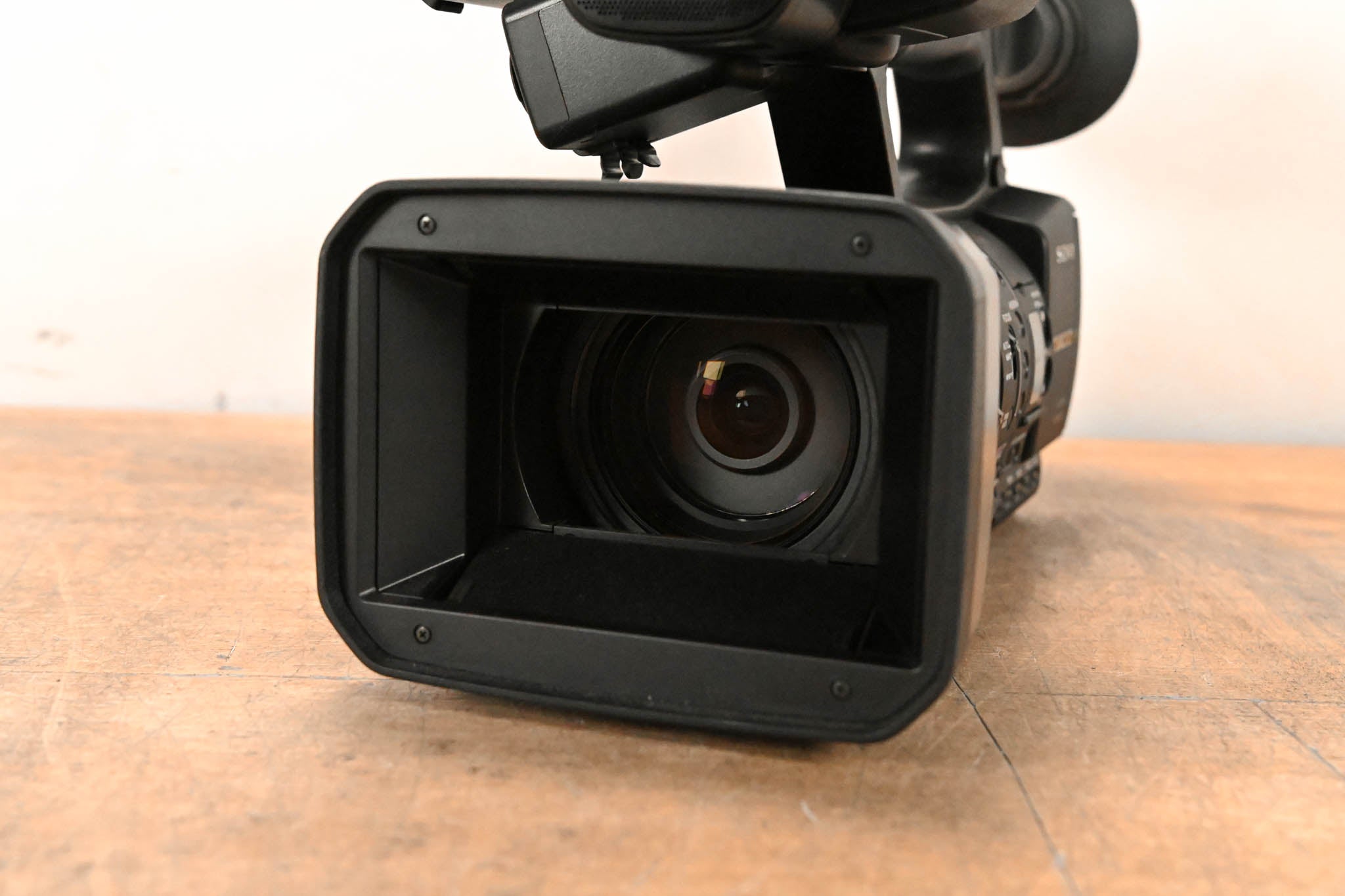 Sony HXR-NX5U NXCAM Professional Camcorder