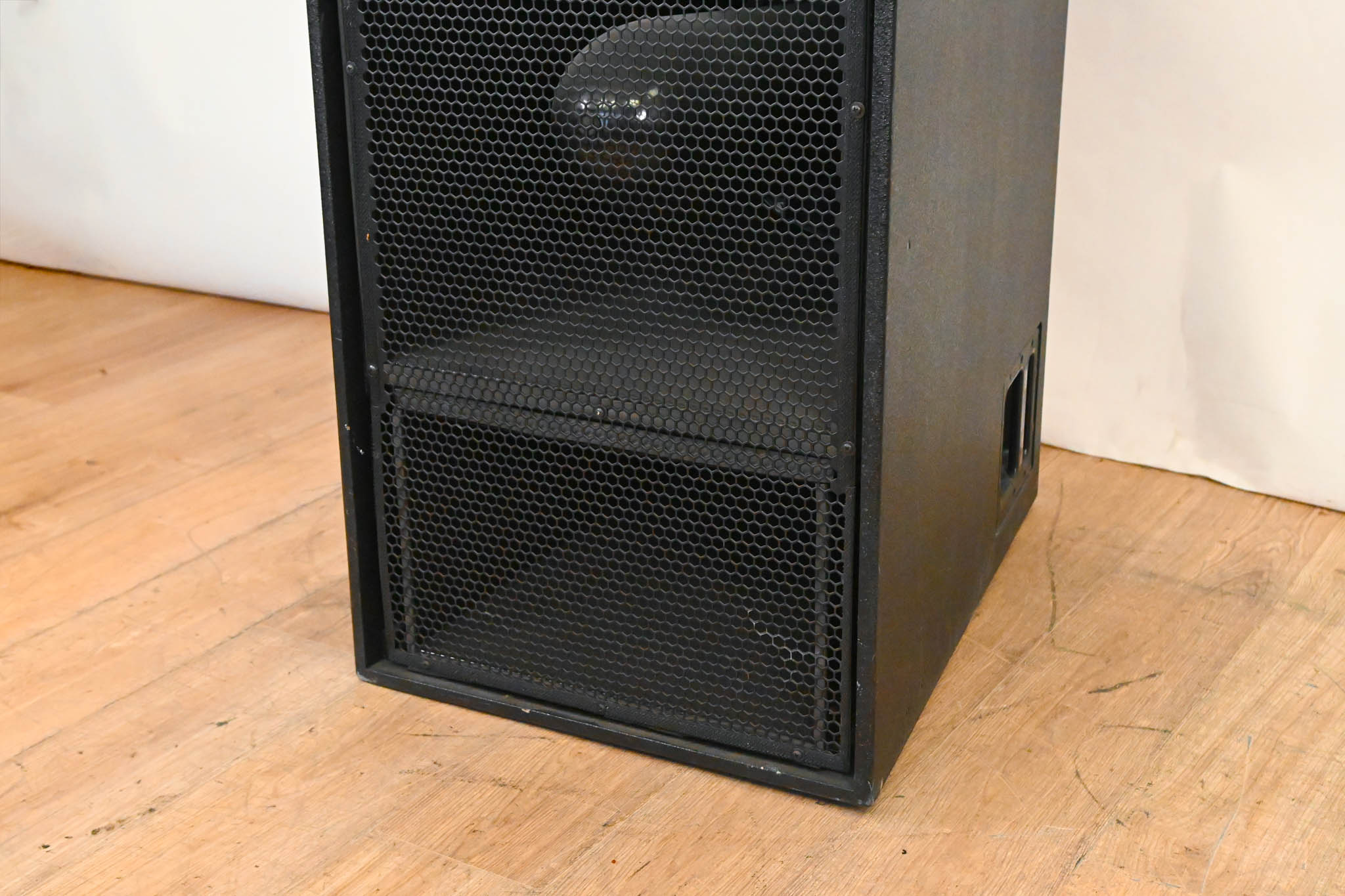 Meyer Sound MSL-4 Self-Powered Reinforcement Loudspeaker