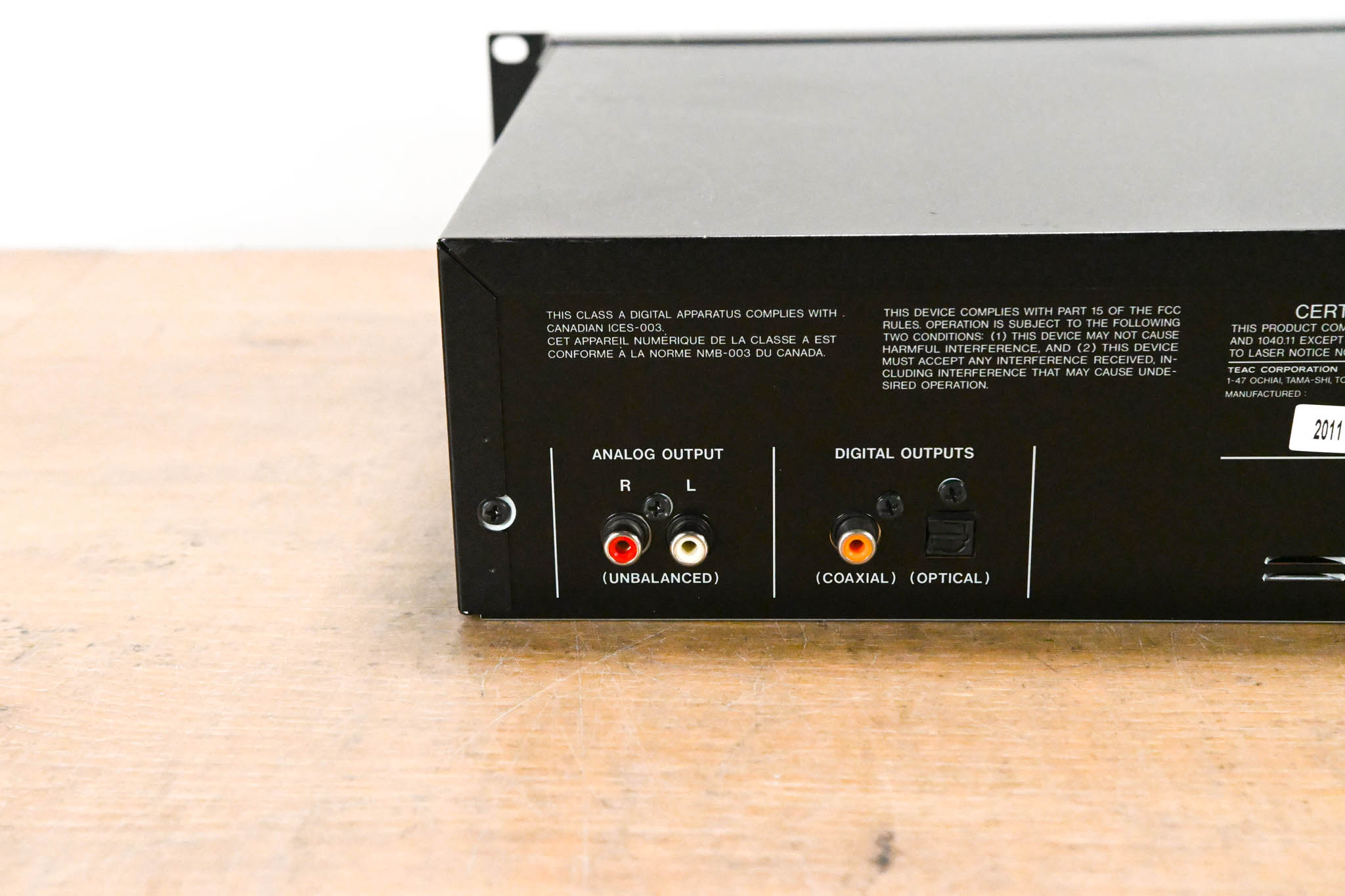 TASCAM CD-200i Rackmountable CD Player with iPod Dock