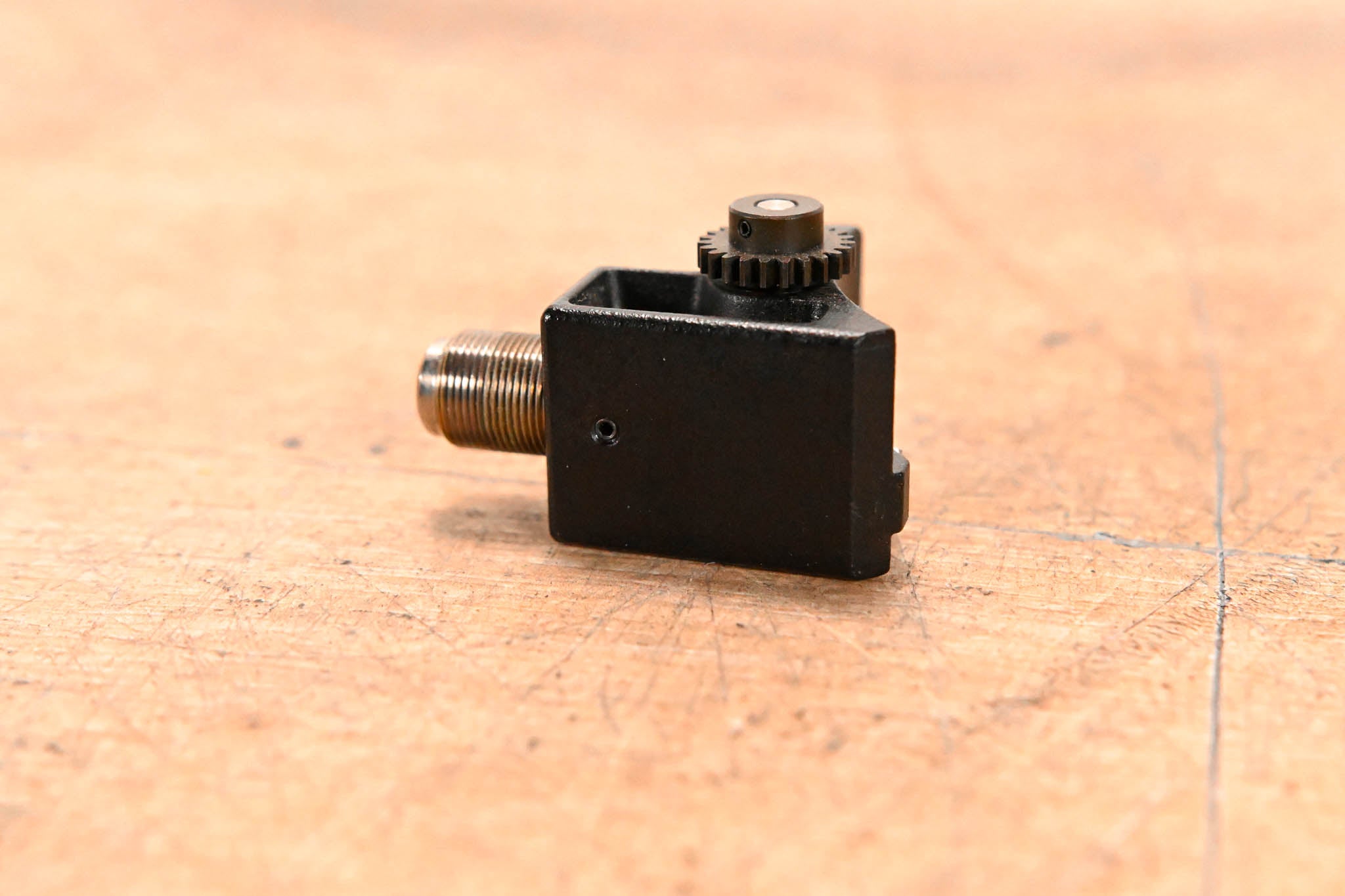 Fujinon FMM-6B Manual Focus Module for Fujinon ENG/EFP Lenses