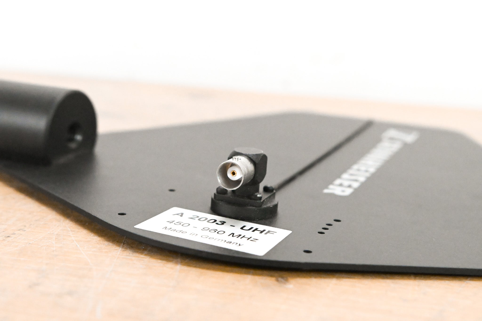 Sennheiser A-2003-UHF Passive Directional Antenna - 450-960 MHz