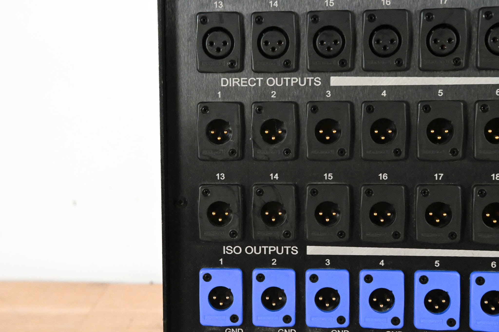 Whirlwind SB Series SB24T11G 24-Channel Passive Mic Splitter