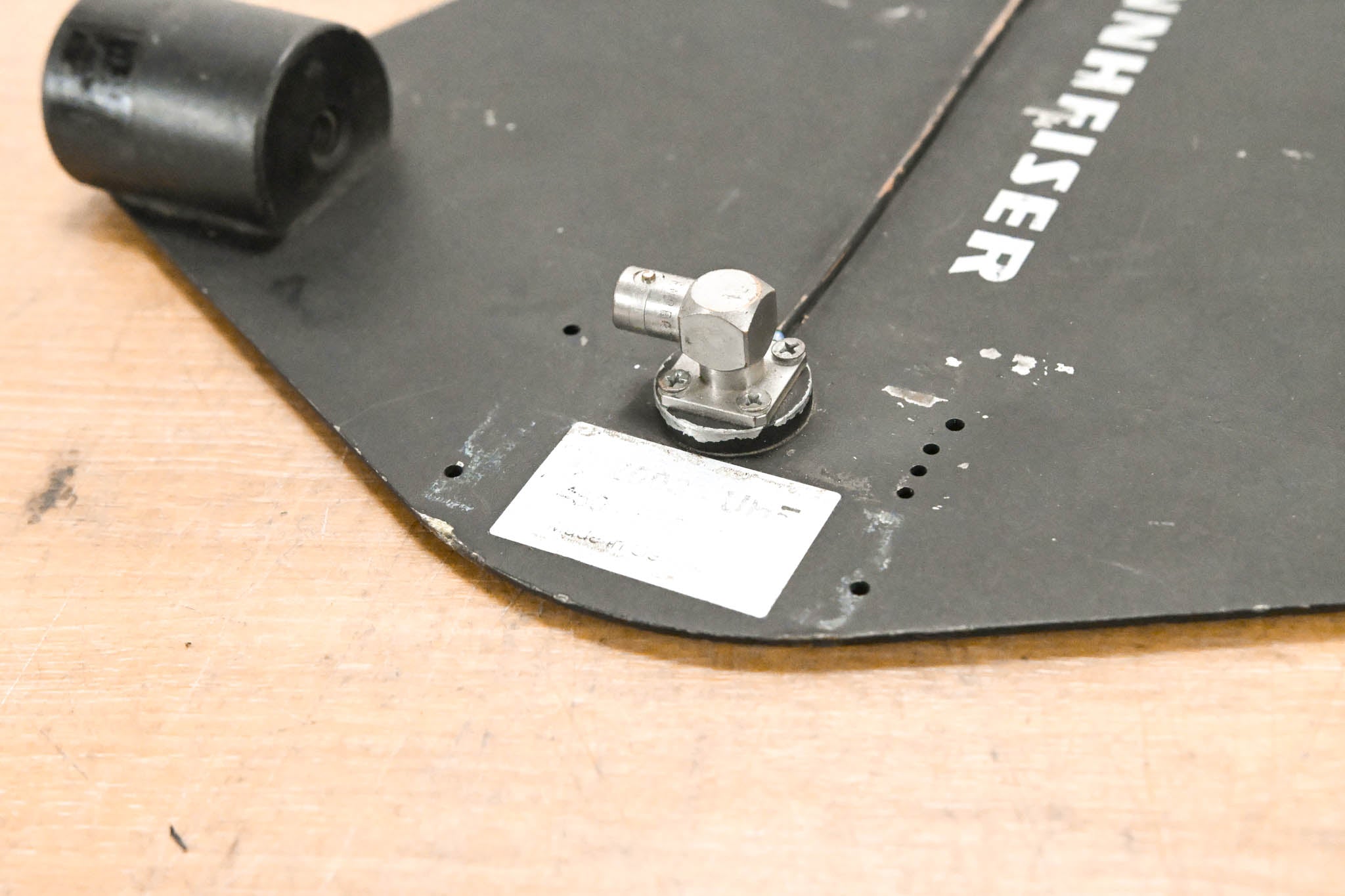 Sennheiser A 2003-UHF Passive Directional Antenna