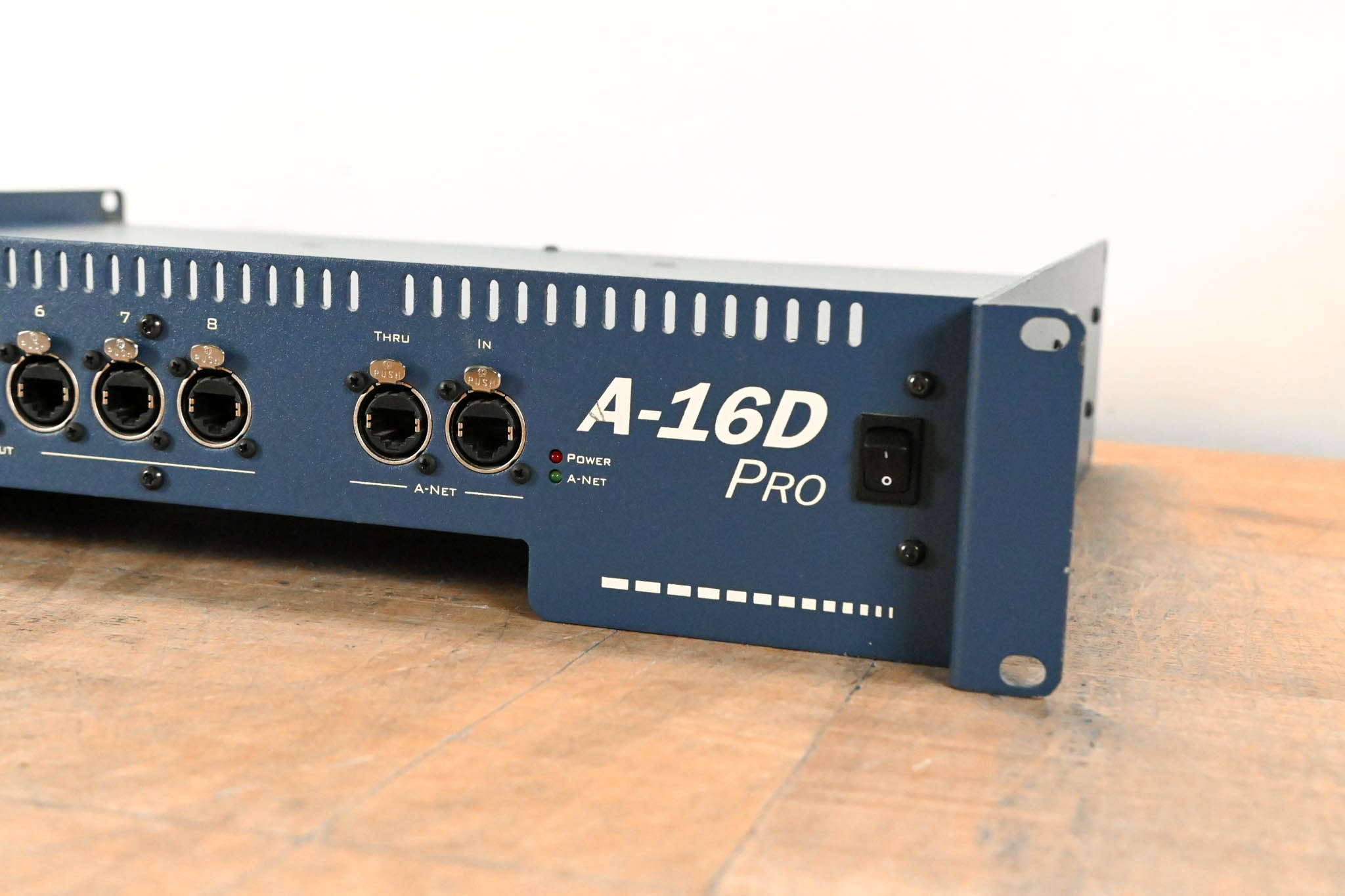 Aviom A-16D Pro A-Net Distributor