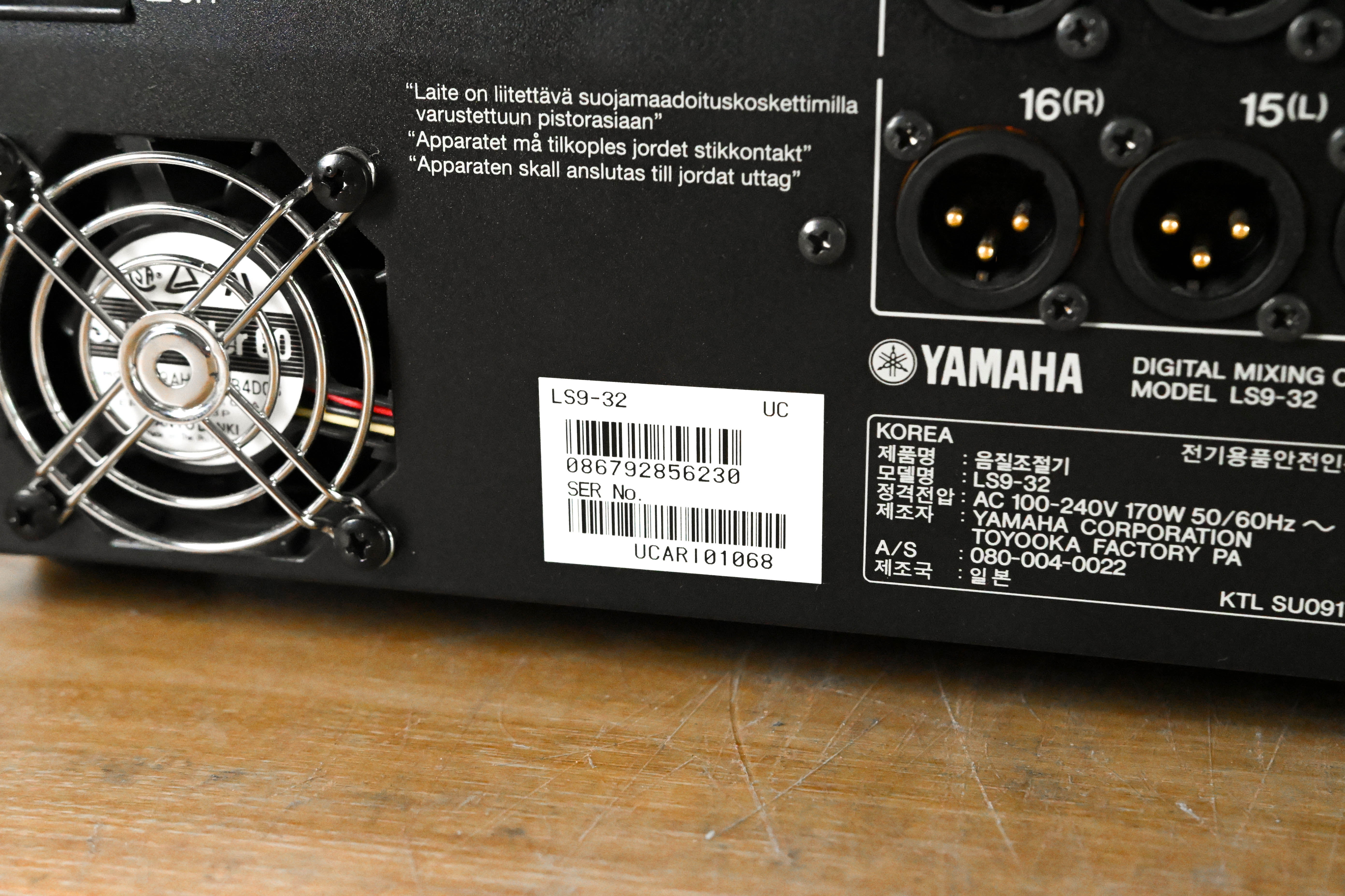 Yamaha LS9-32 32-Input Digital Mixing Console